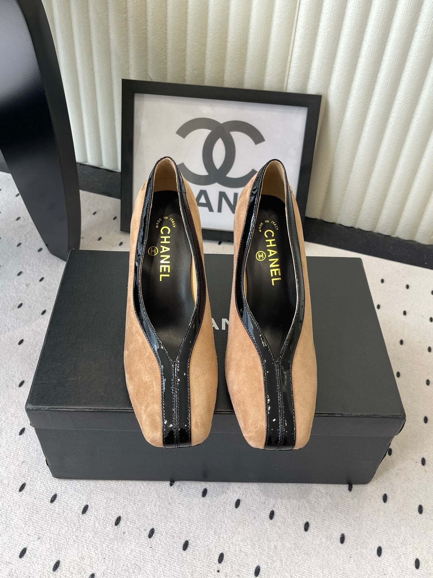 CC 26s Matthieu Blazy Pump 9.5cm Beige Suede 807481