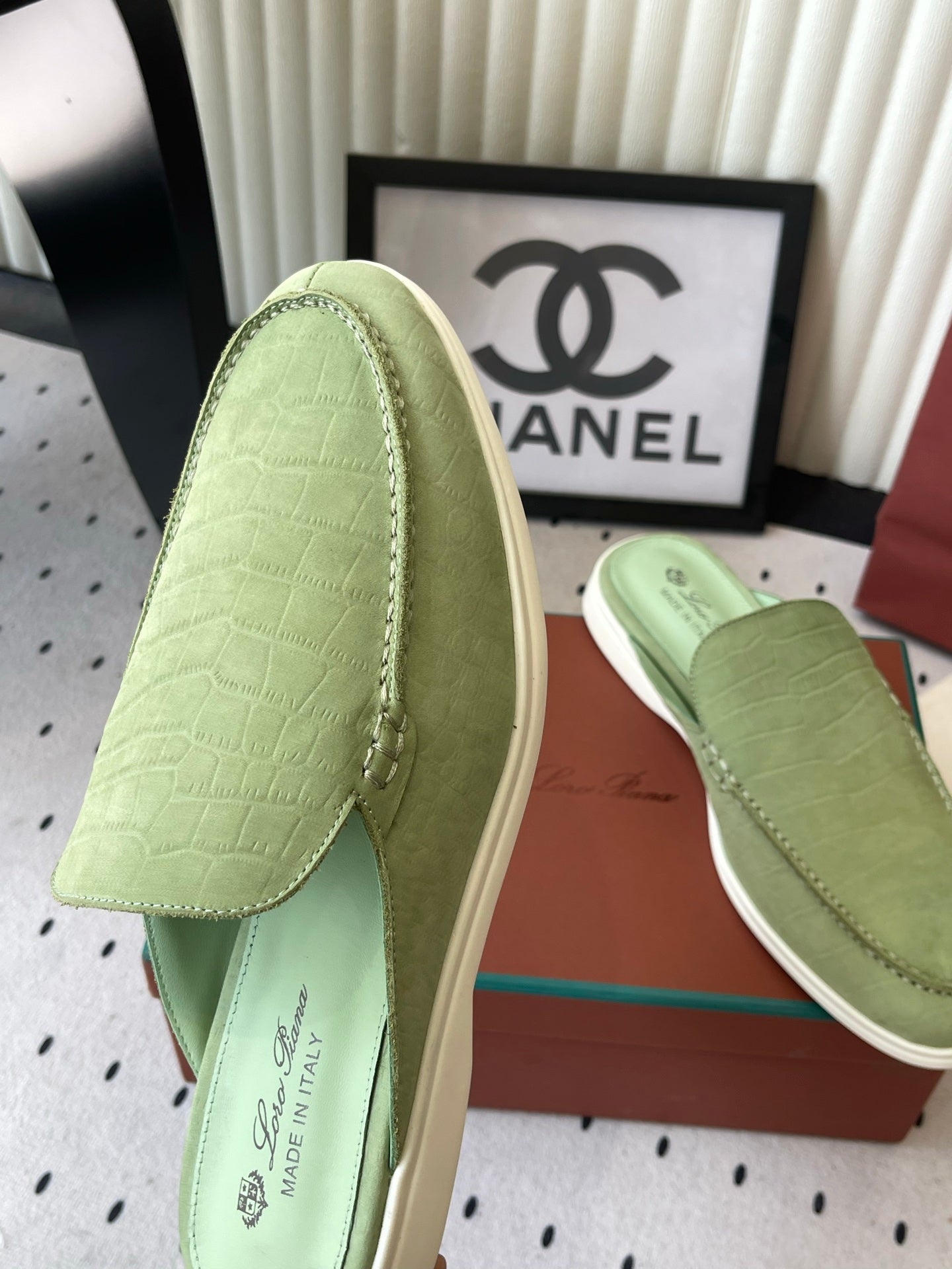 LP 26s Mule Loafers Green Crocodile-Embossed Leather 892432
