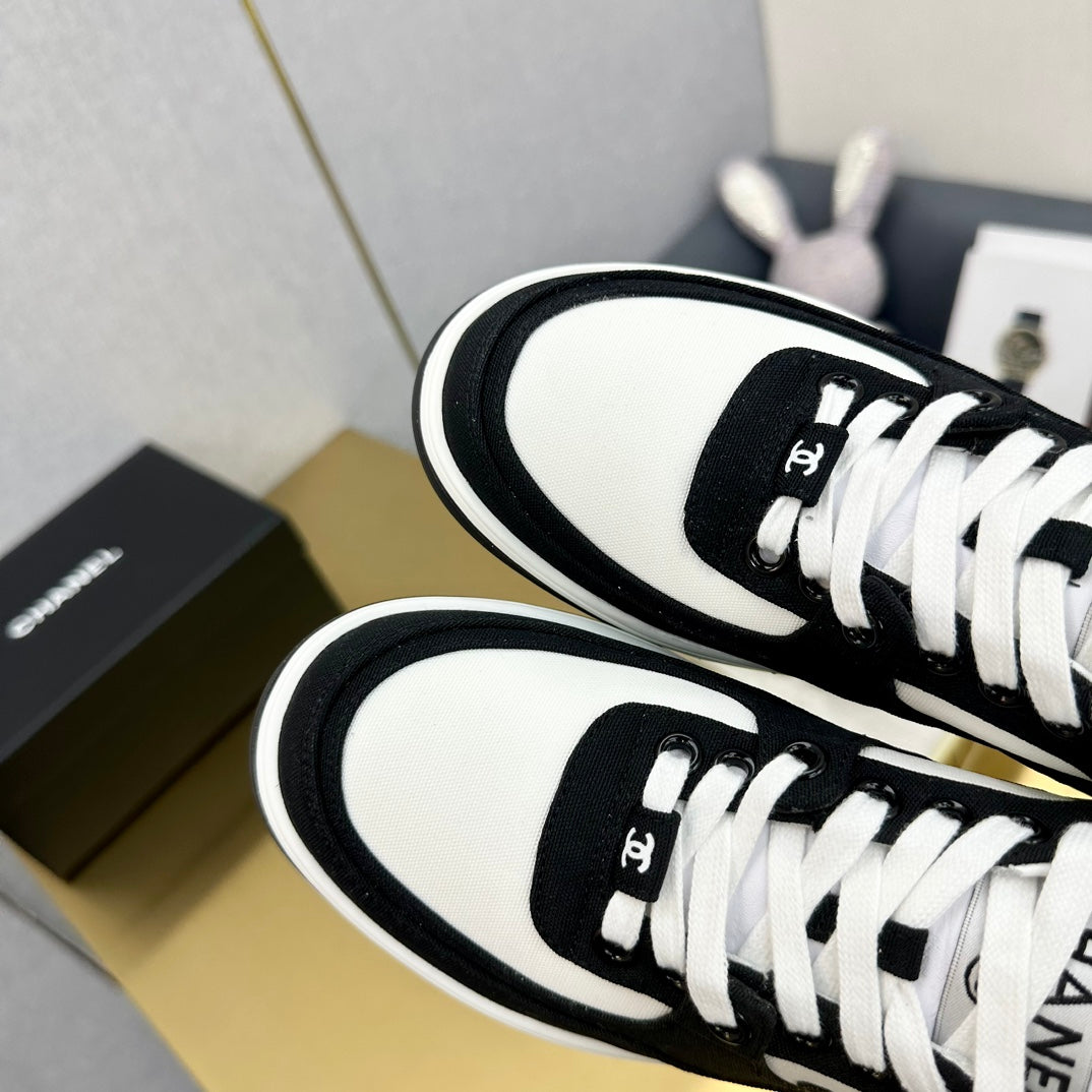 CC 24C Cruise Sneakers Black White Suede Cotton 980933