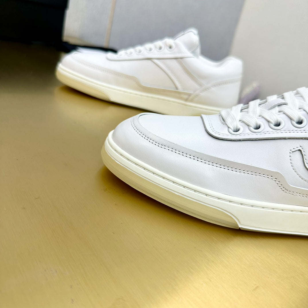 CC 2024 Interlocking Logo Sneakers White Cowhide 980942