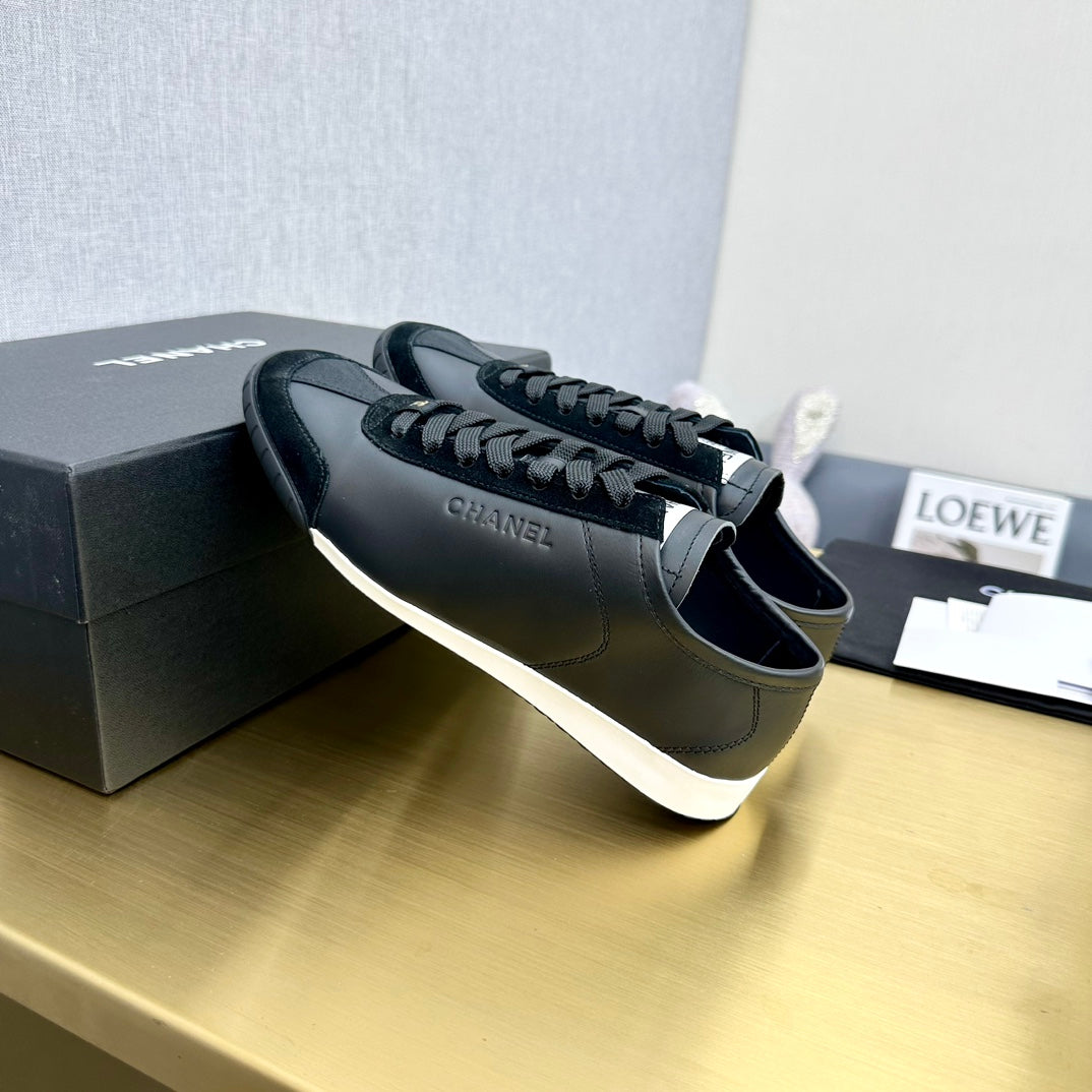 CC 26s Sneakers Black White Calfskin 140270
