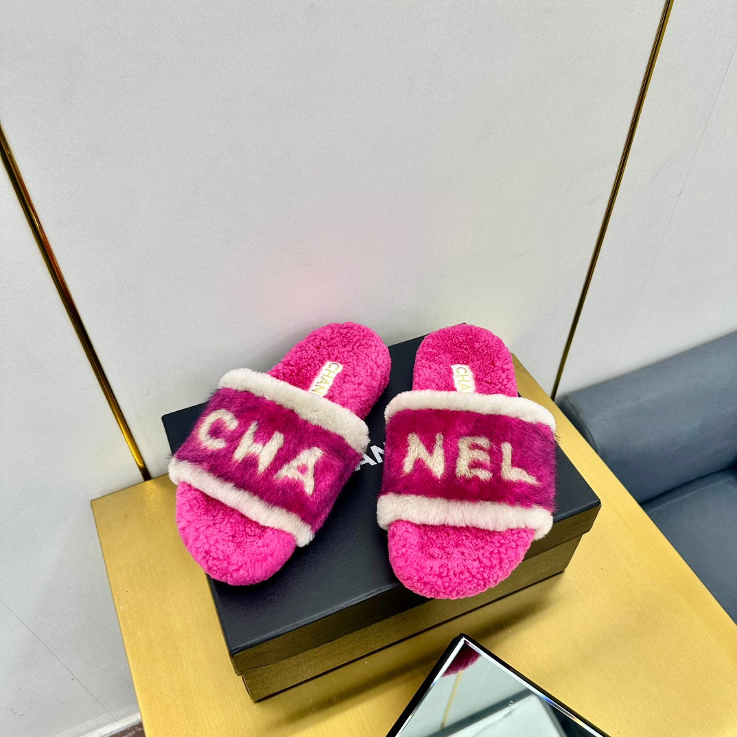 CC 26s Sandals Pink White Shearling 139998