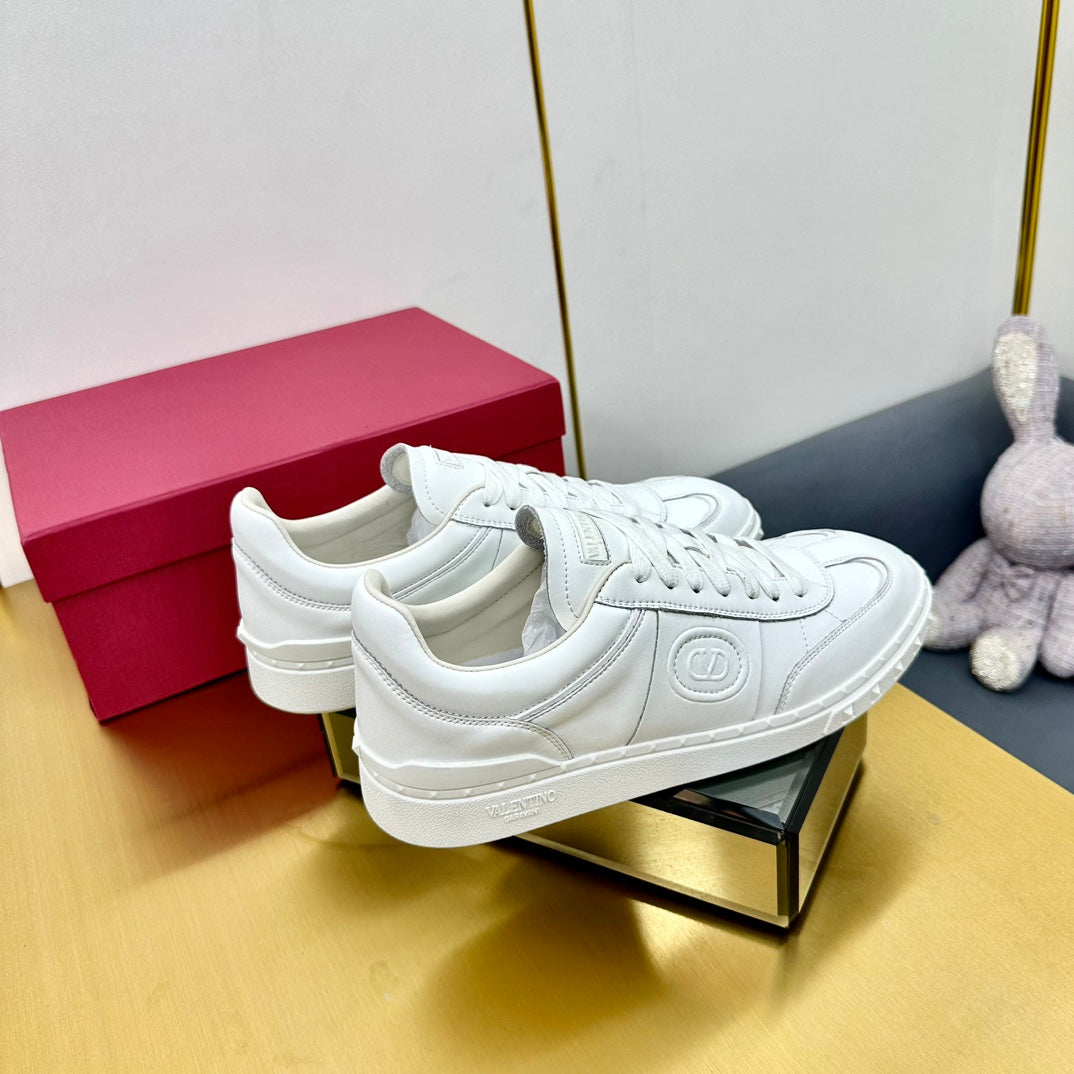 VT 26s Upvillage Sneakers White Leather 927019