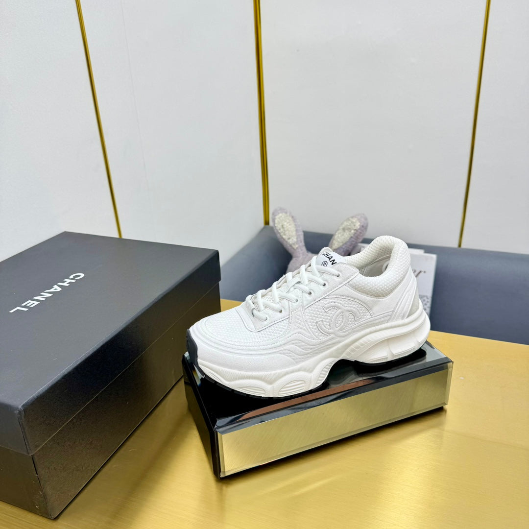 CC Logo Sneakers White Suede Fabric 927346