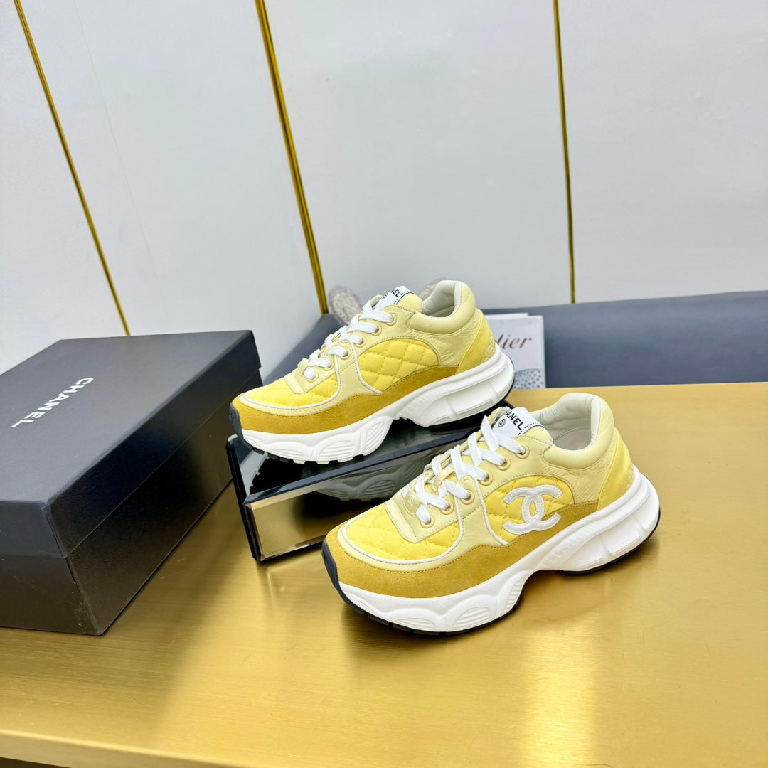DAD SNEAKER IN AMBER YELLOW LAMBSKIN AND SUEDE