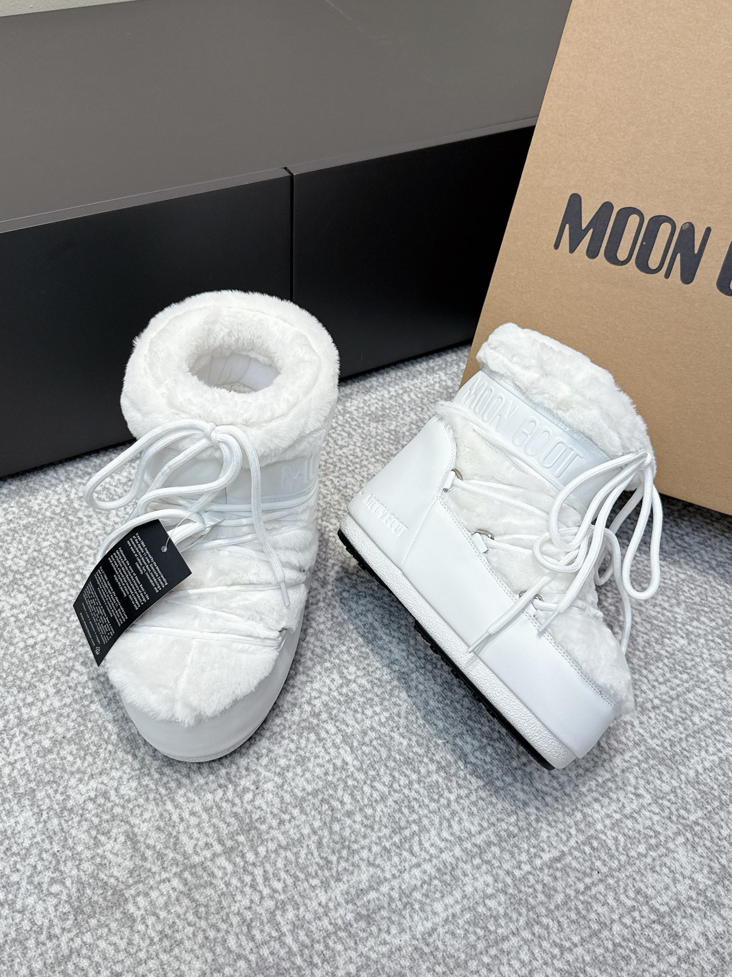 Moon Boot Icon Low Fur White Leather Faux Fur 515593