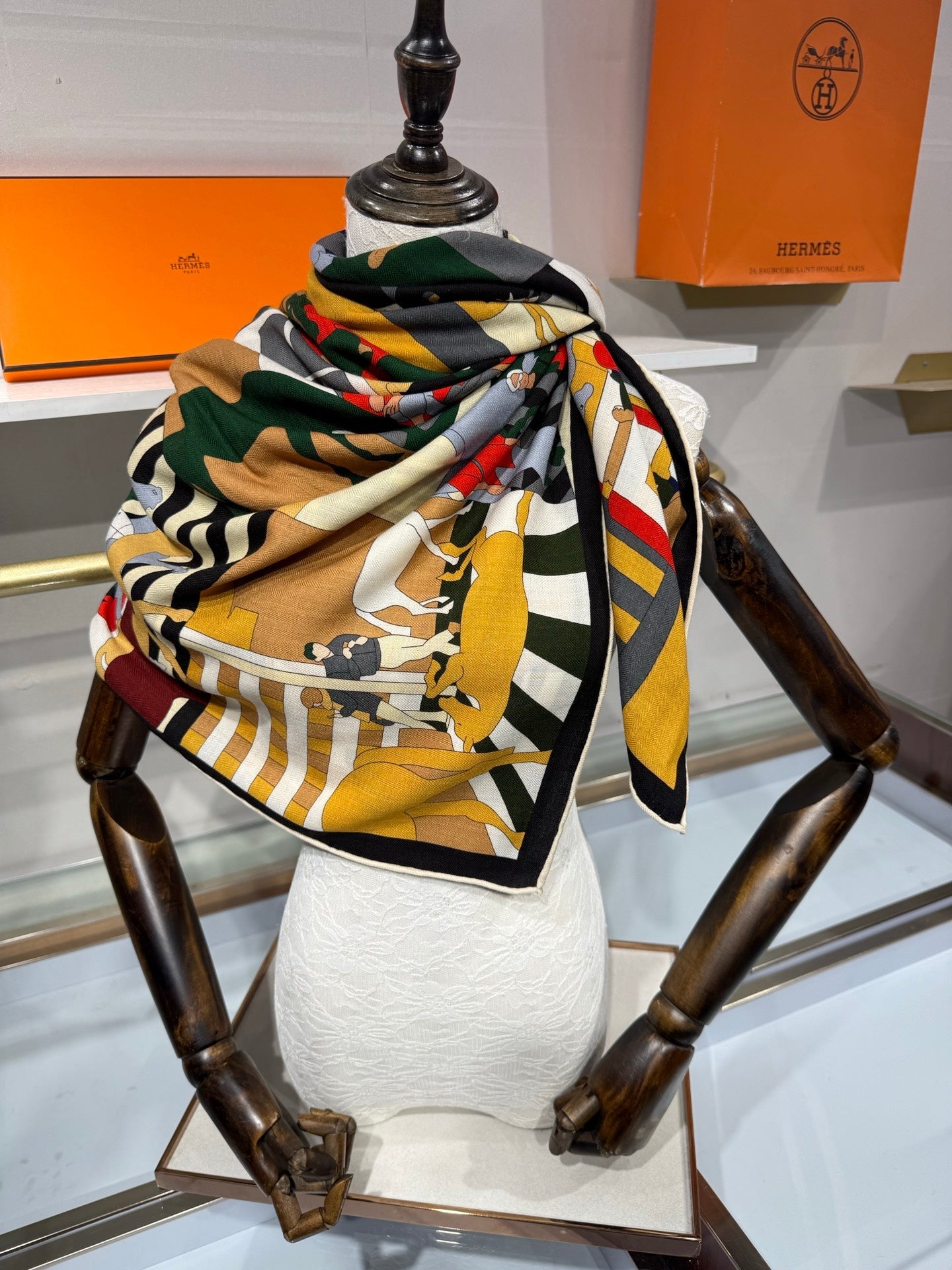 HM 26s 140x140cm Mon Cheval et Moi Scarf Cashmere Silk 214219