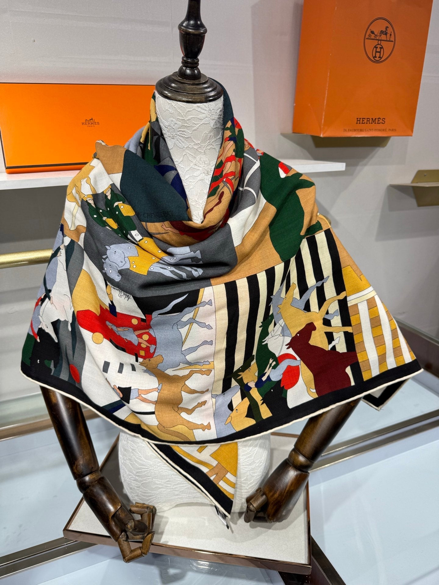 HM 26s 140x140cm Mon Cheval et Moi Scarf Cashmere Silk 214219