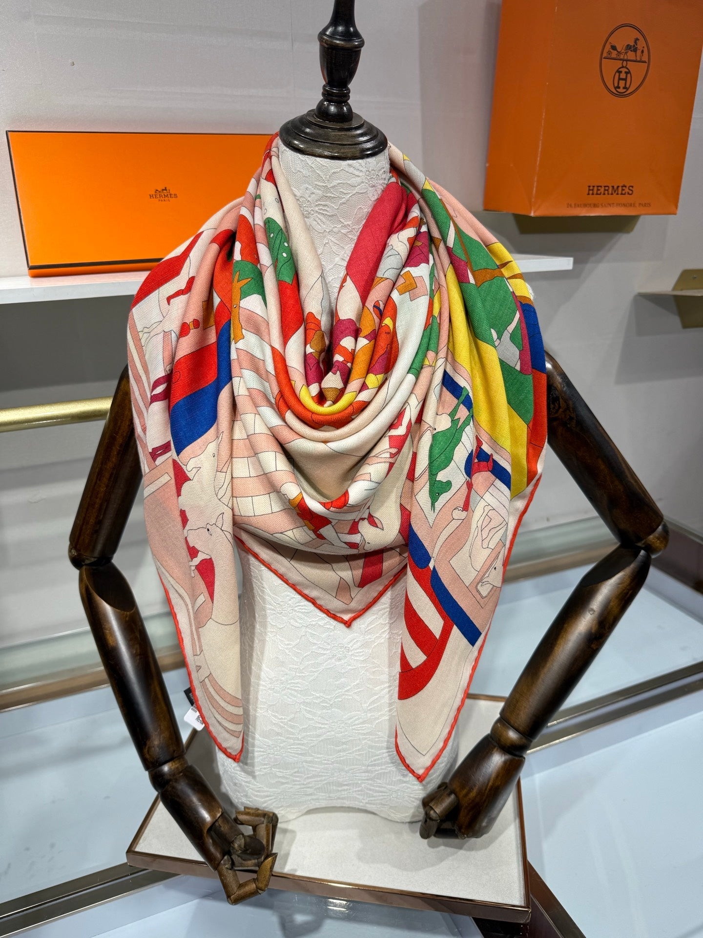 HM 26s 140x140cm Mon Cheval et Moi Scarf Cashmere Silk 214217