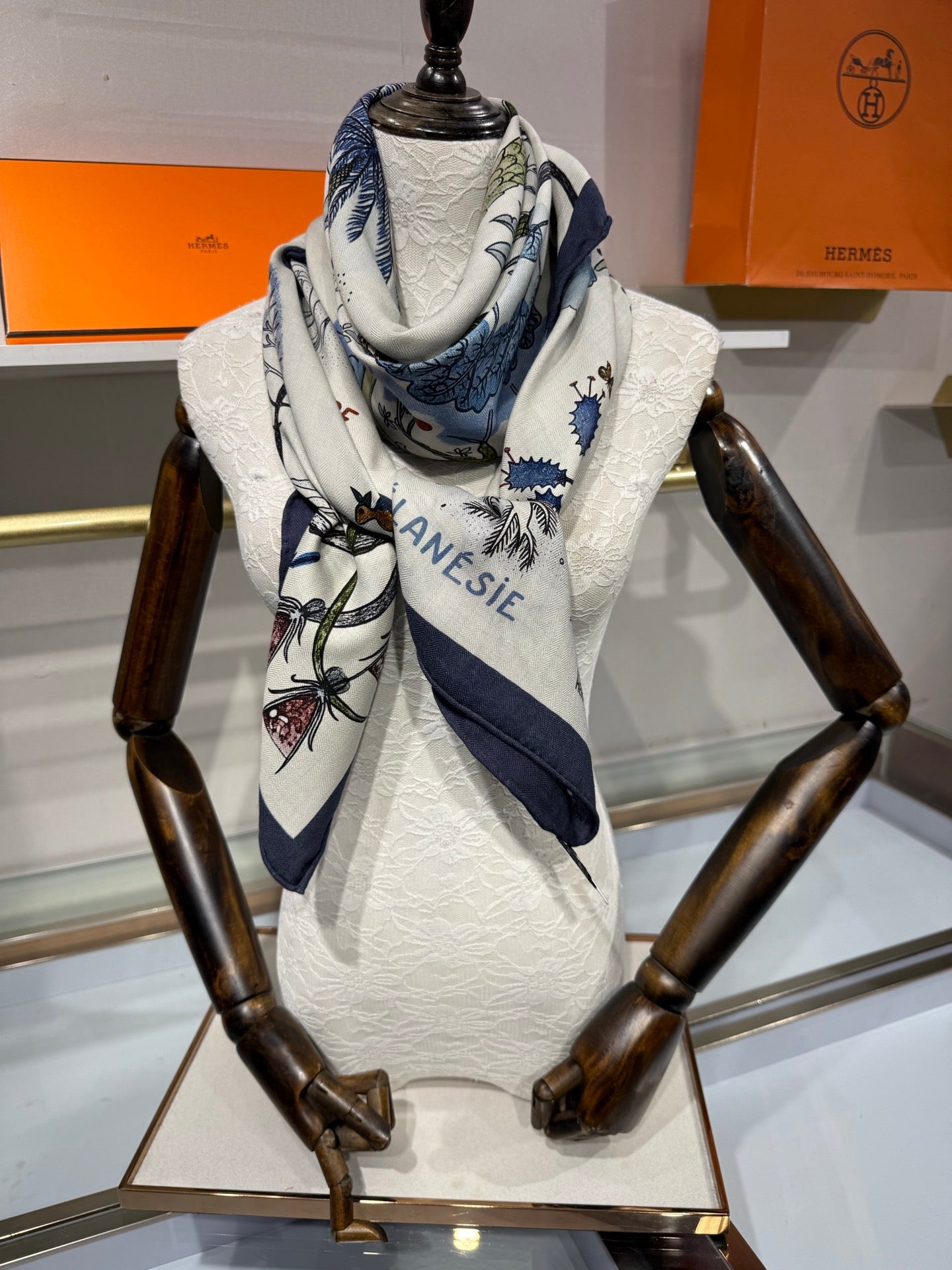 HM 26s Scarf 140 In Cashmere And Silk 216601