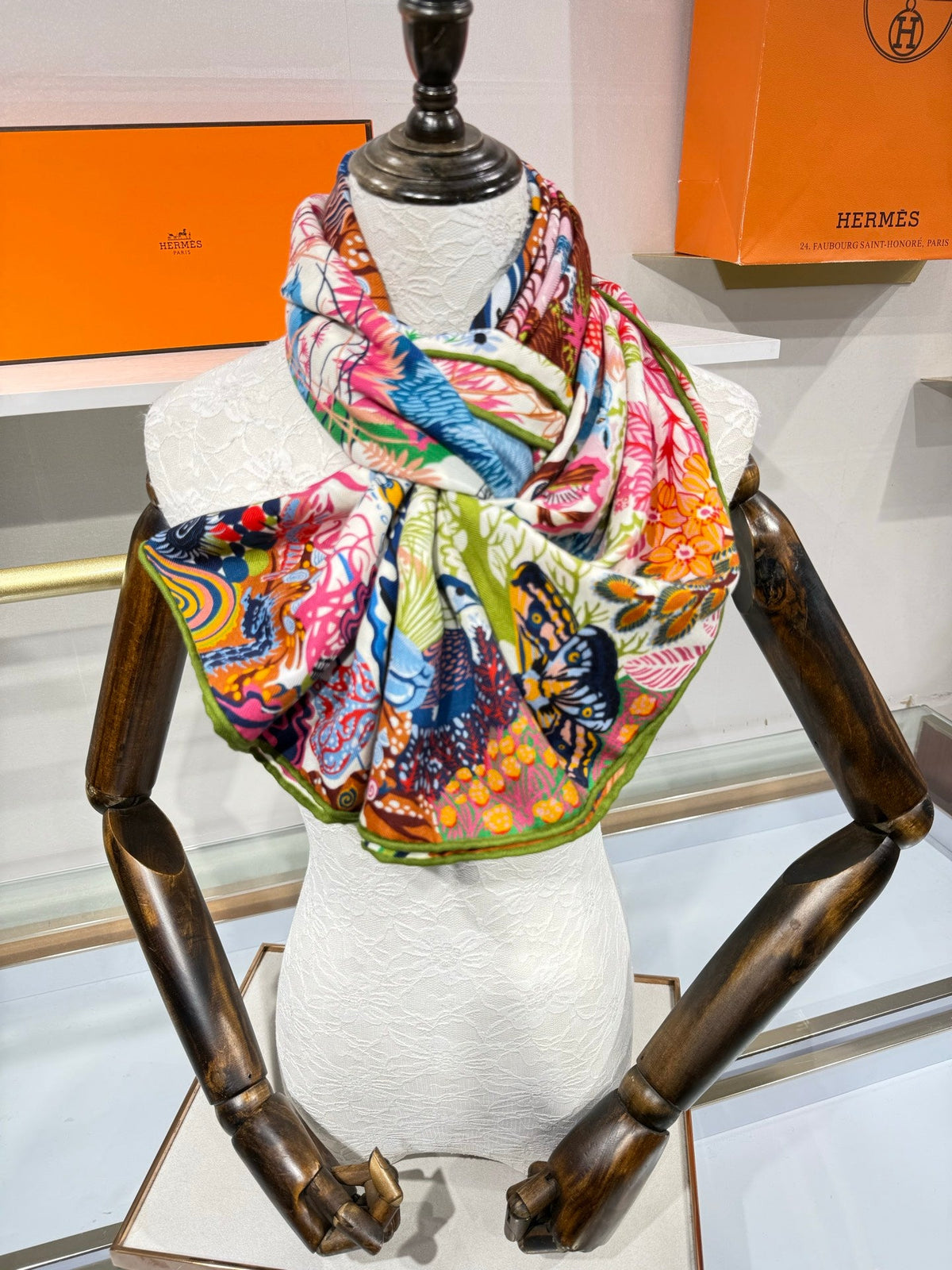 HM 26s Scarf 140 In Cashmere And Silk 217518