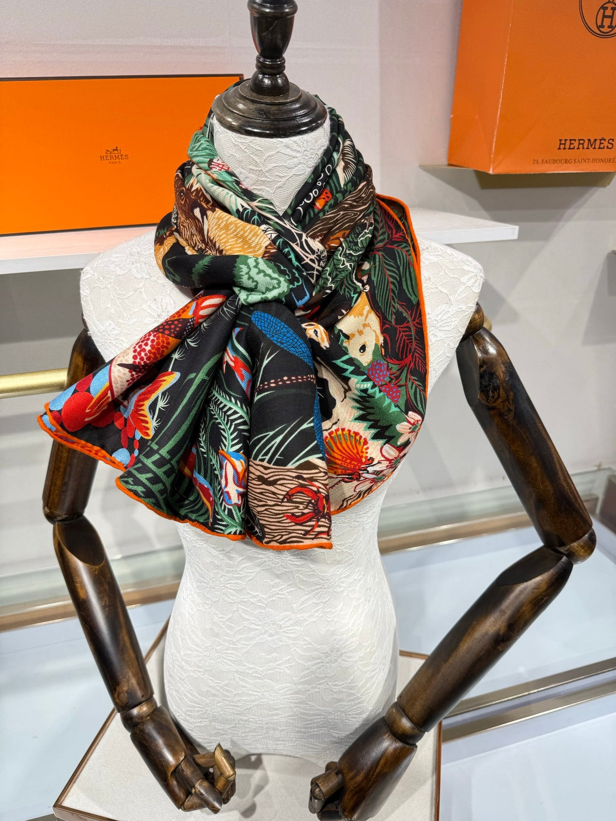 HM 26s Scarf 140 In Cashmere And Silk 217524