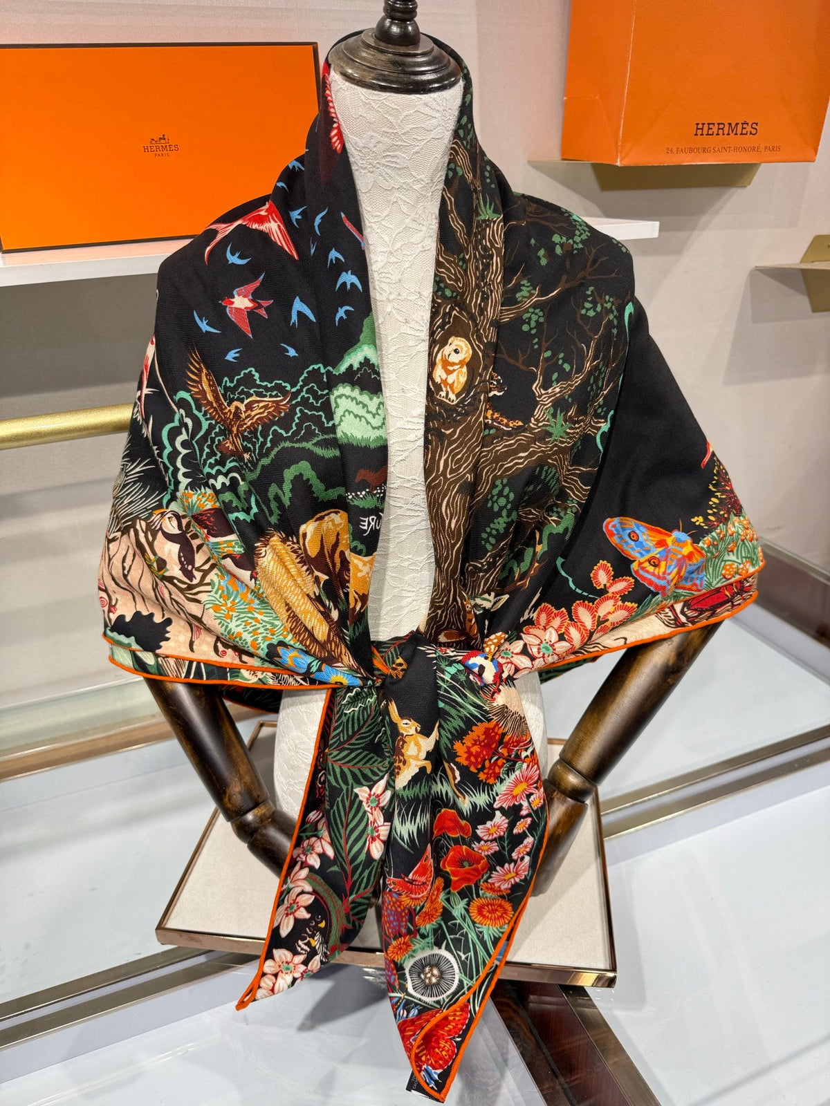 HM 26s Scarf 140 In Cashmere And Silk 217524