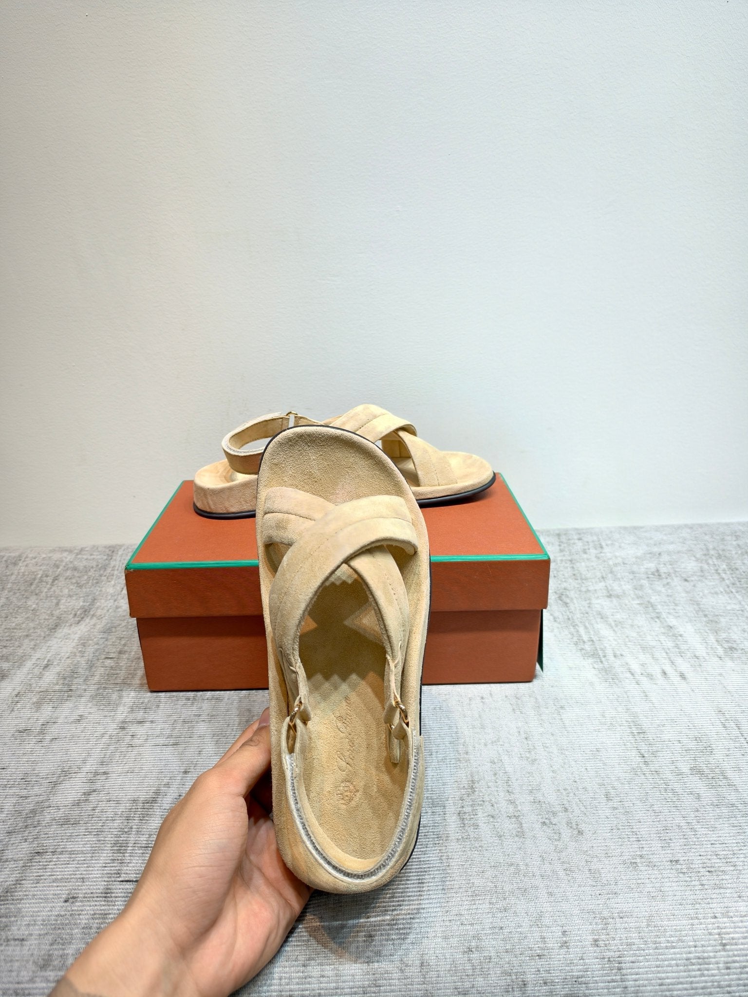 LP 26s Hector Sandal Khaki Suede 864861