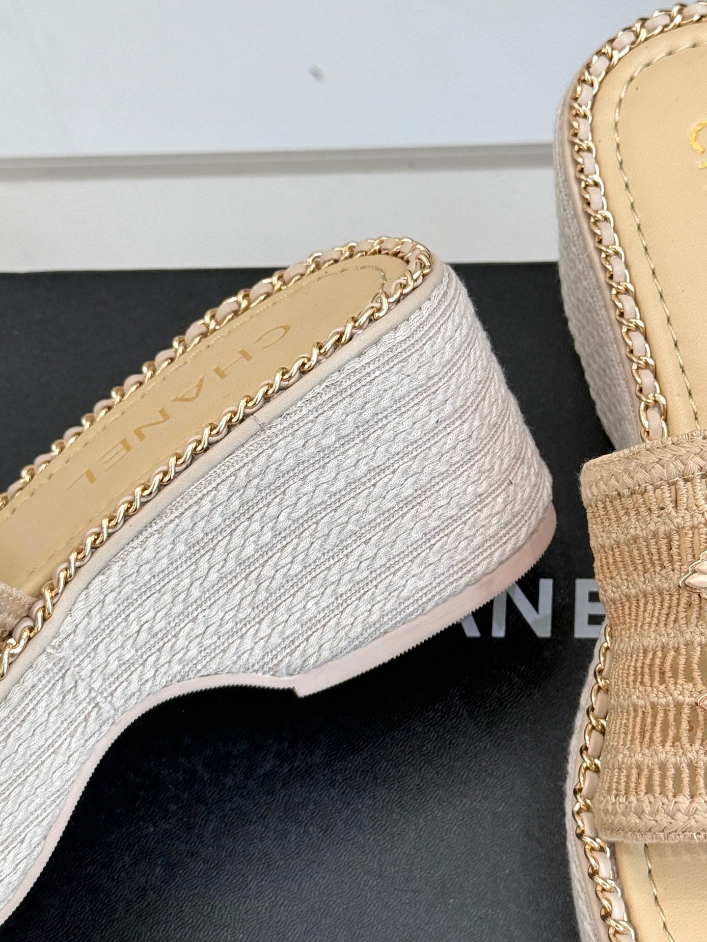 CC Mesh Hollow Chain Double C Thick-Soled Slippers 70mm Beige 265649