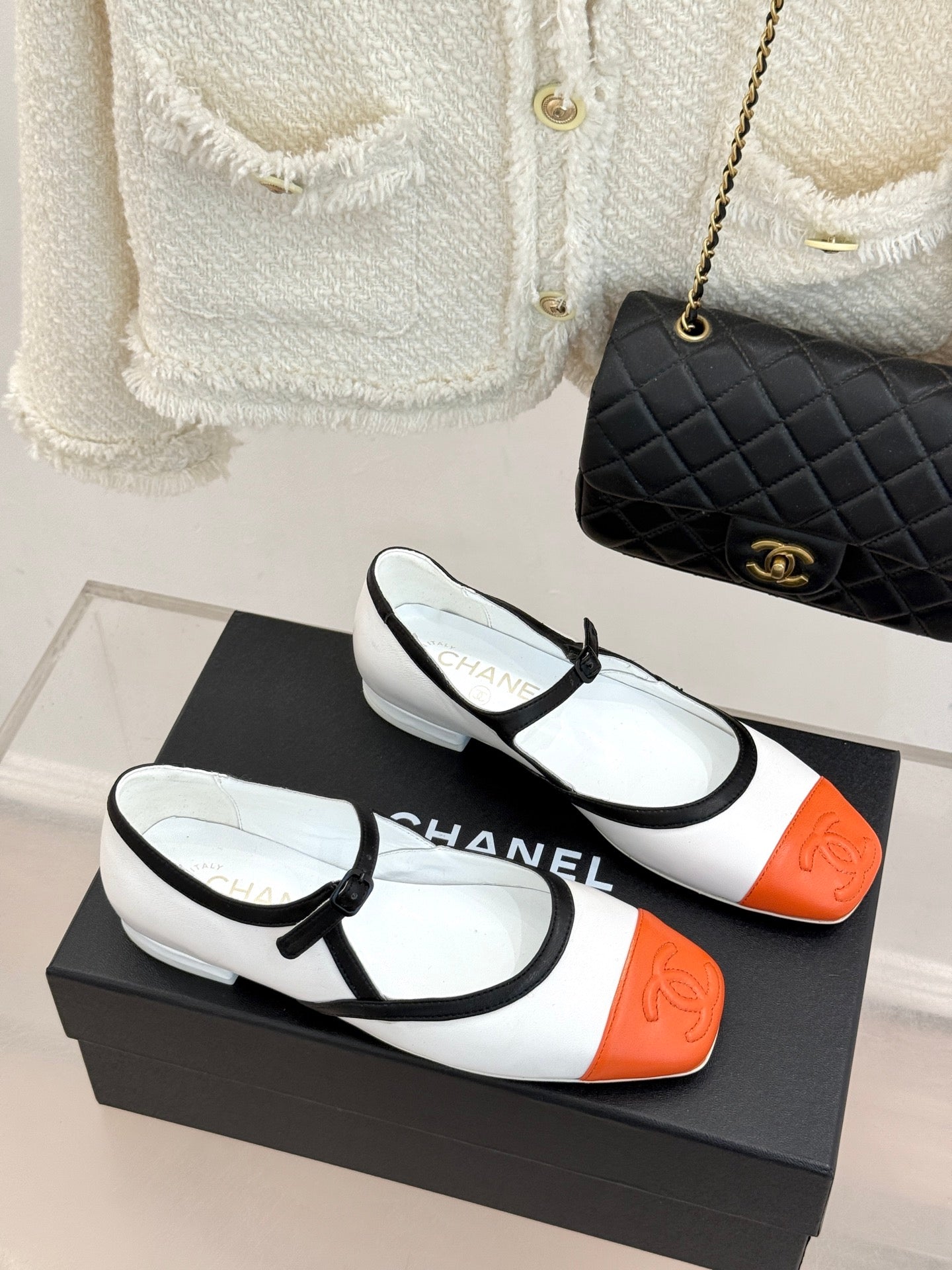 CC 26s Square-Toe Mary Jane Shoes Orange White Leather 920420