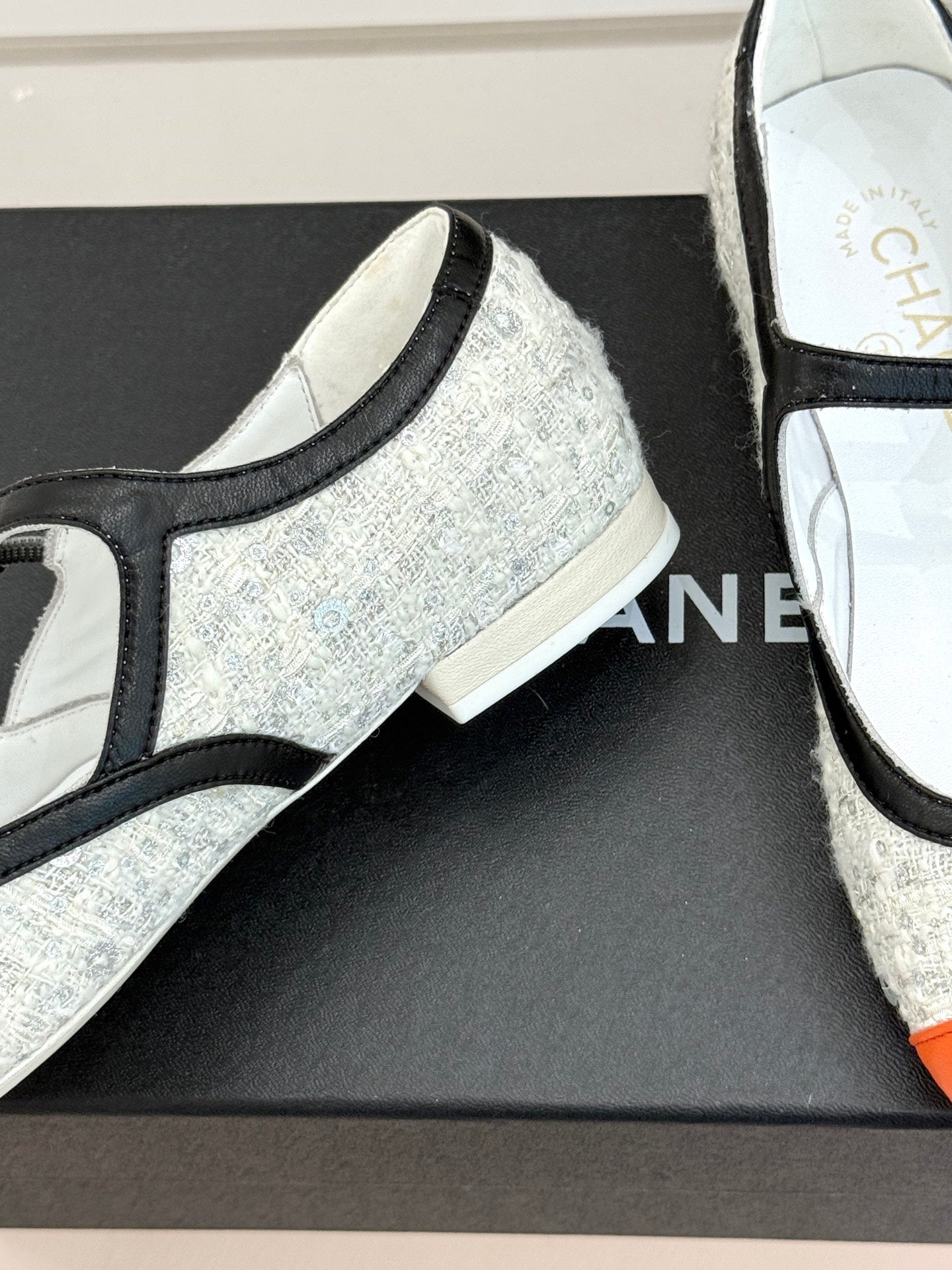 CC 26s Square-Toe Mary Jane Shoes Orange White Tweed Leather 920424