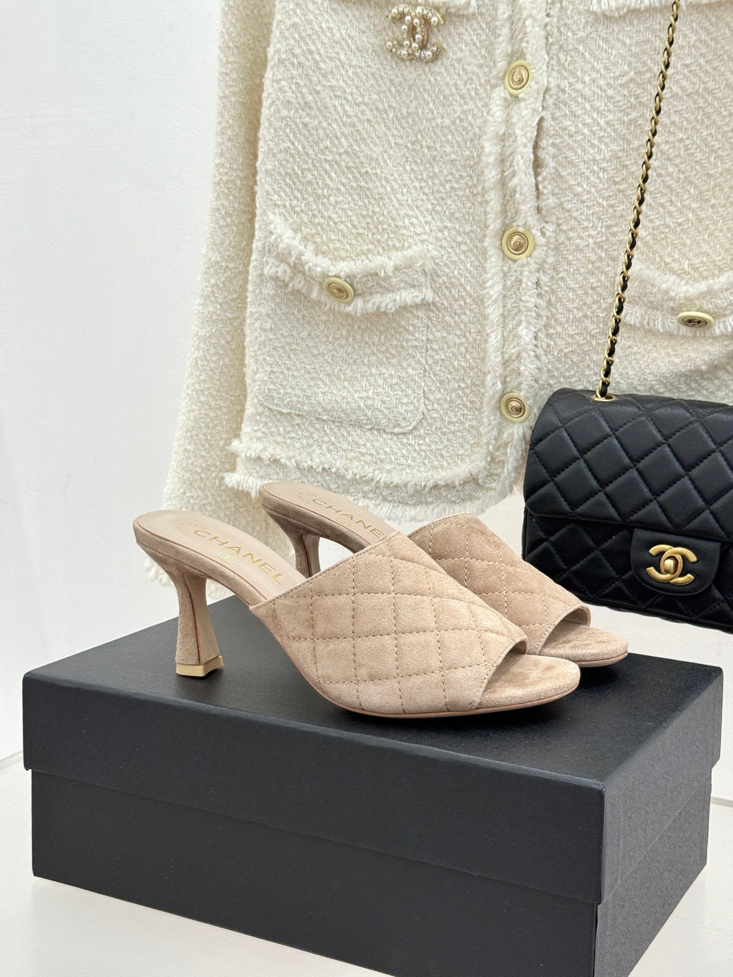 CC 26s High-Heeled Sandals Light Taupe Diamond-Patterned Suede 920299