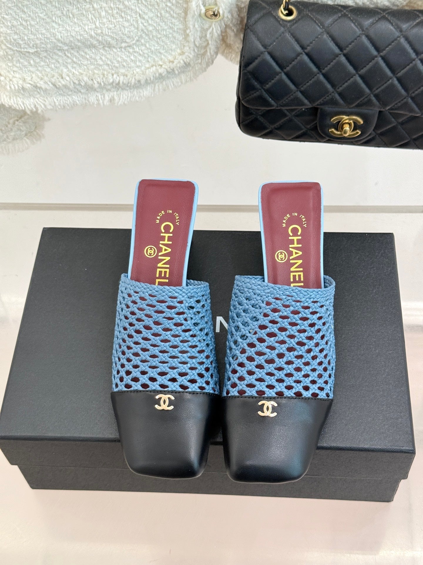 CC 26s Square-Toe Sandals Black Blue Distinct Woven 887978