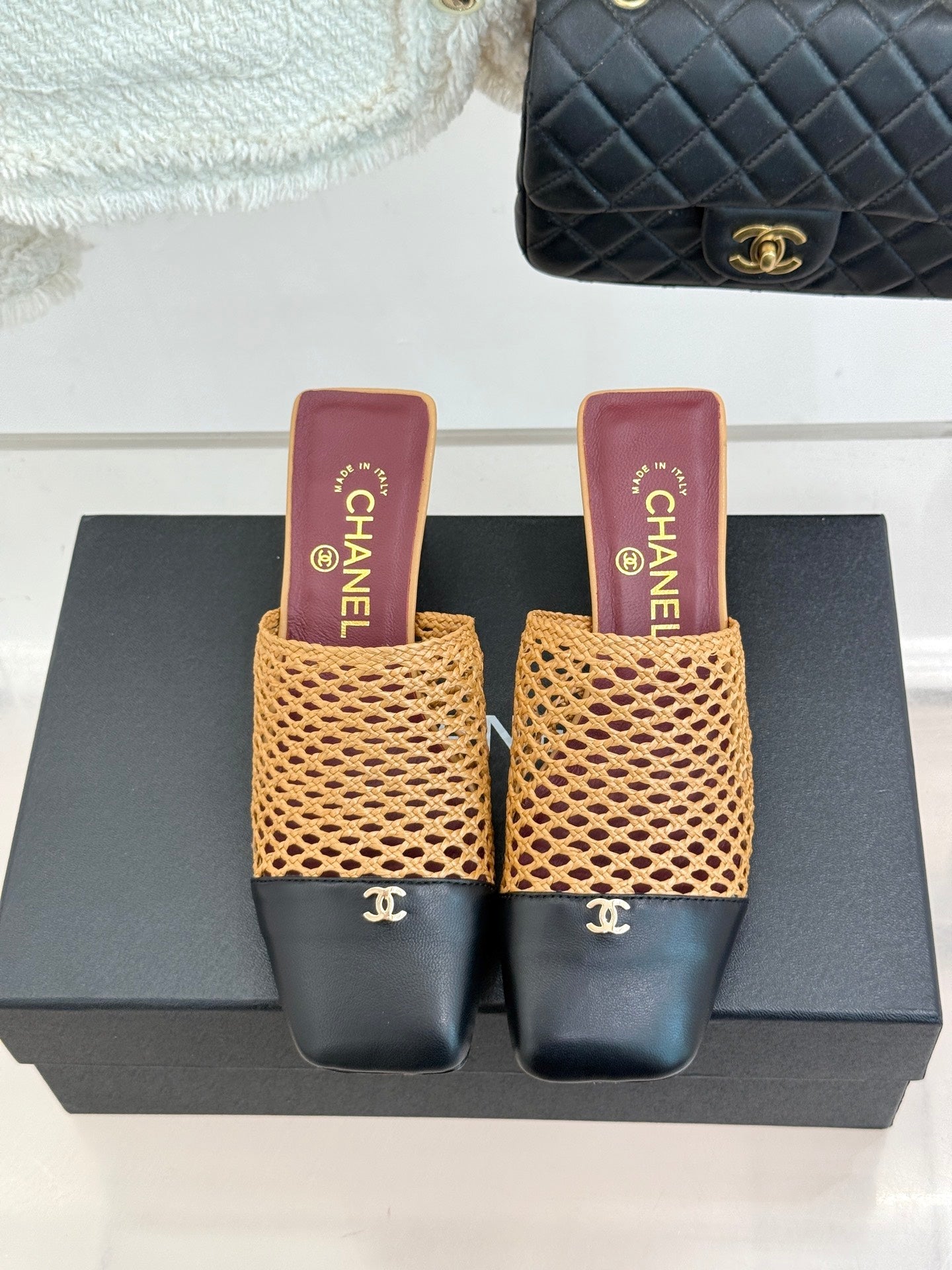 CC 26s Square-Toe Sandals Black Beige Distinct Woven 887979