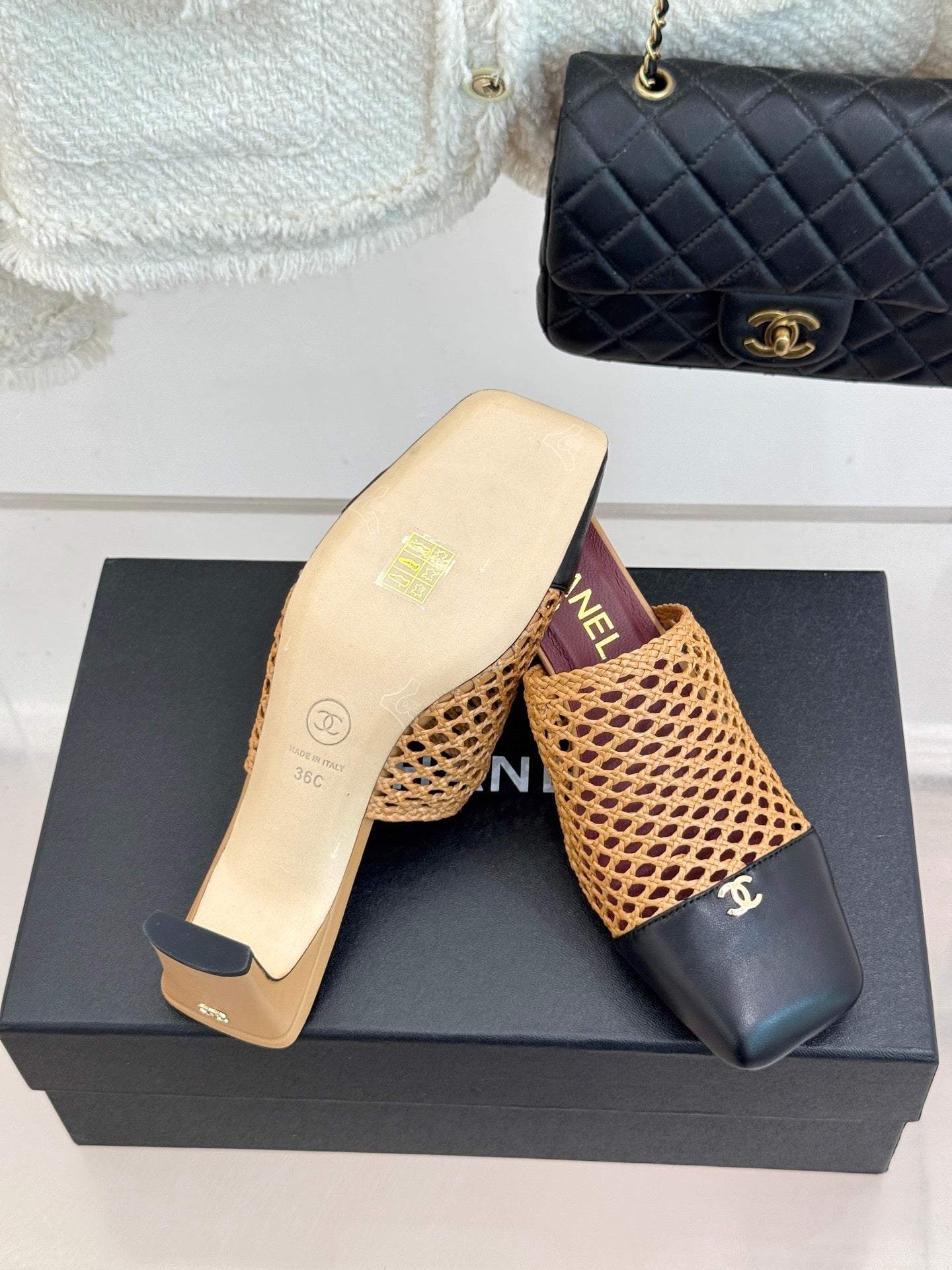 CC 26s Square-Toe Sandals Black Beige Distinct Woven 887979