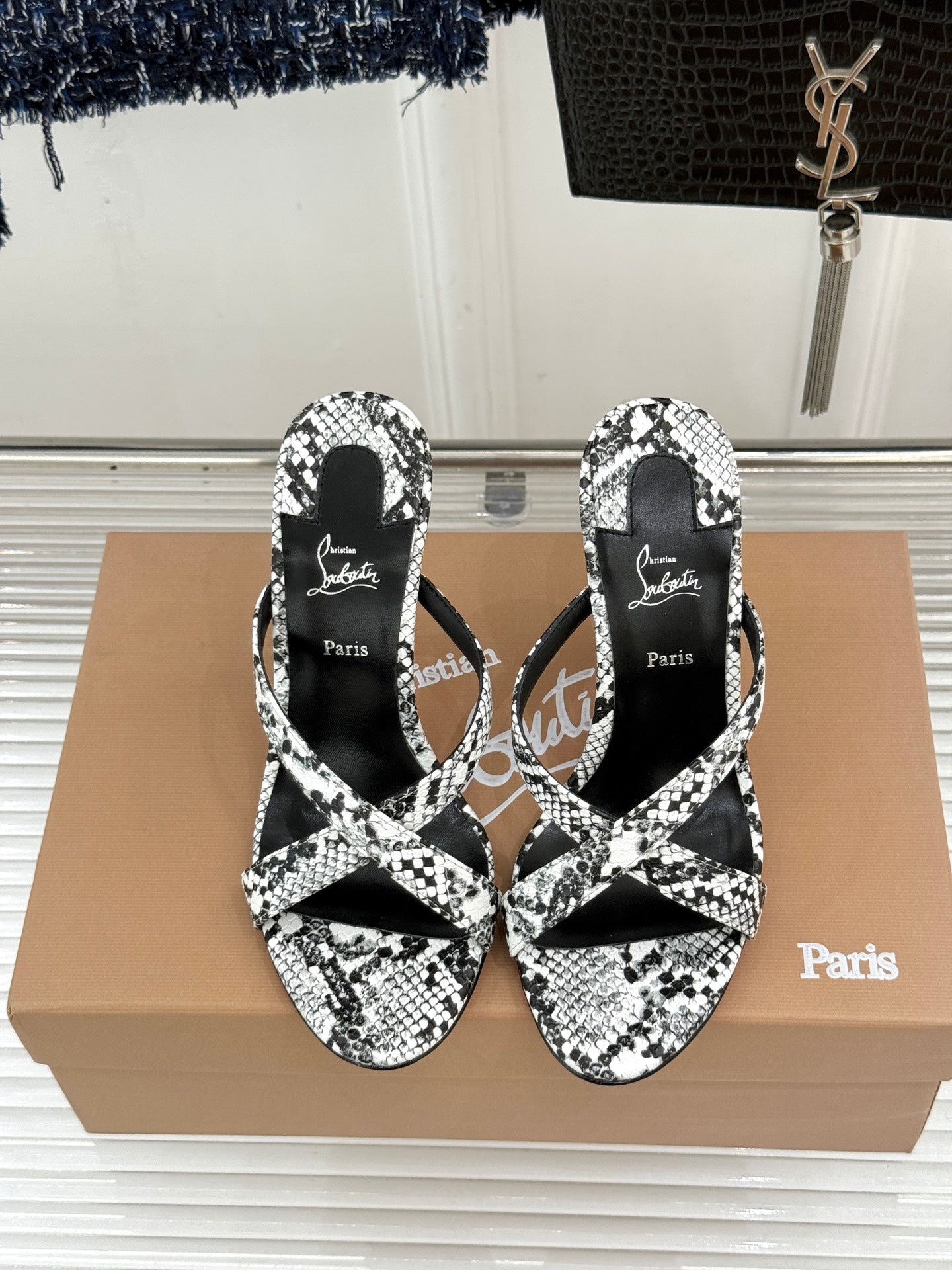 CL 26s Mulazee Cross Mules 8cm White Black Watersnake Leather 991539
