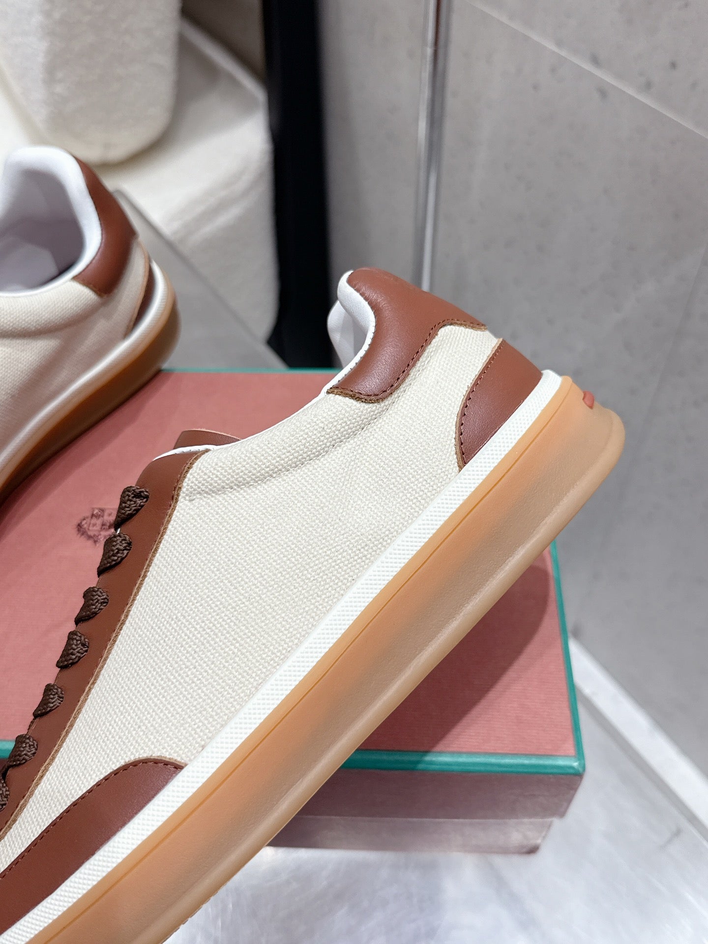 LP Tennis Walk Sneaker Brown Invory Cowhide Canvas 513546