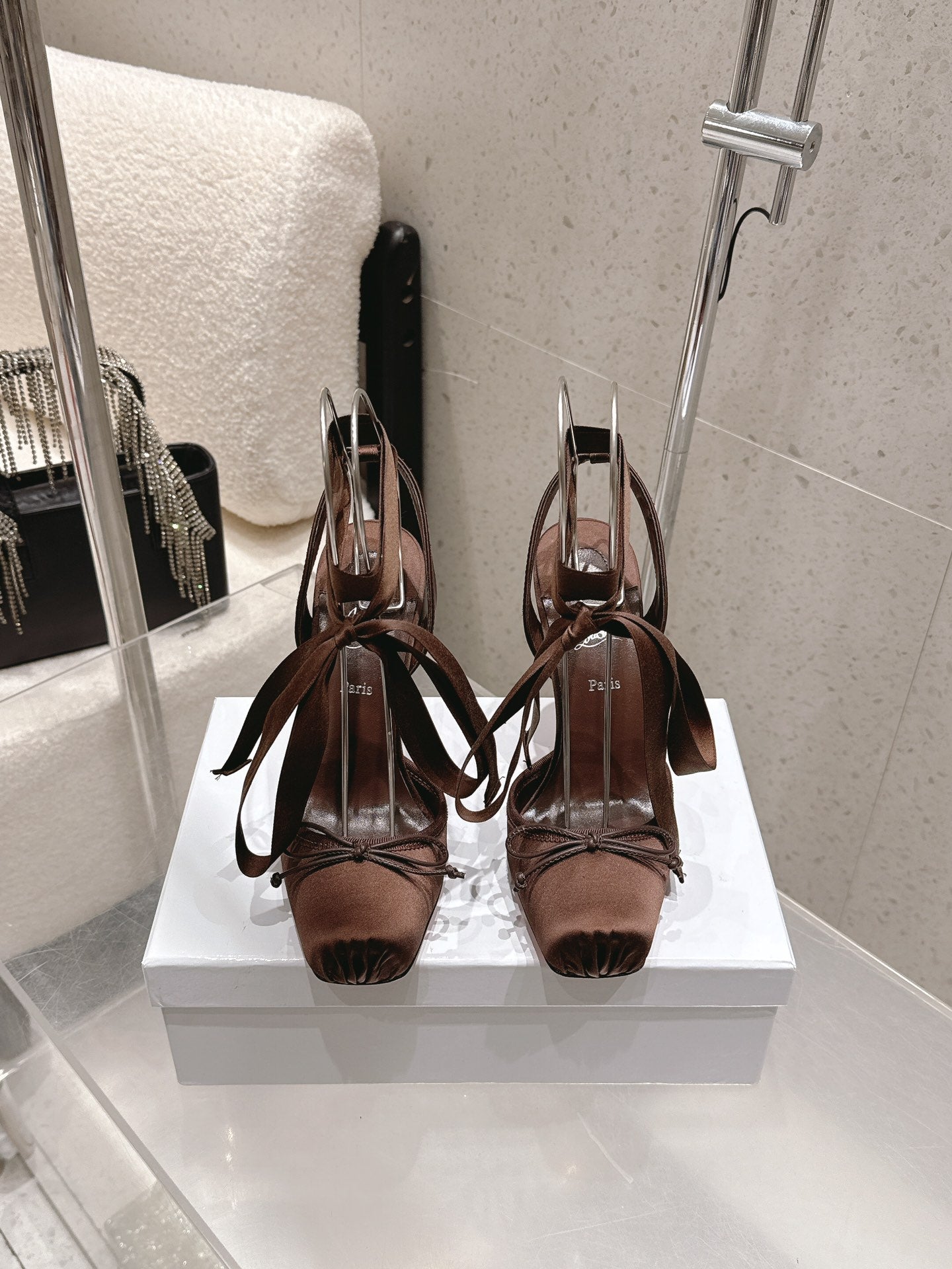 CL Cassia Lace Up Pumps 10.5 Brown Satin 610817
