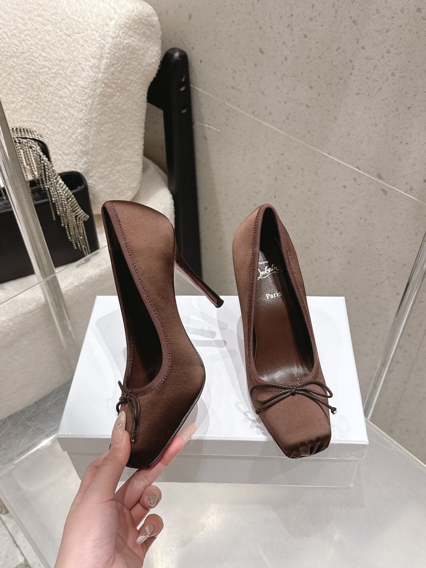 CL Cassia Nodo Pumps 10.5 Brown Satin 610826