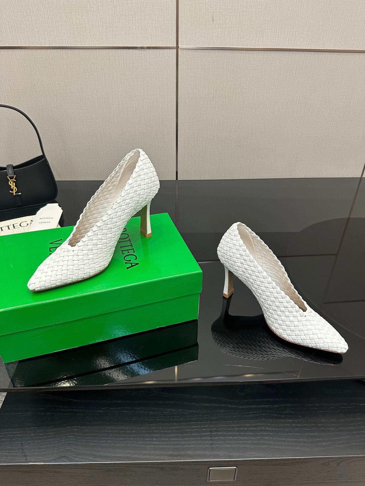 BV Sofia Pump 90mm White Intreccio leather 427650
