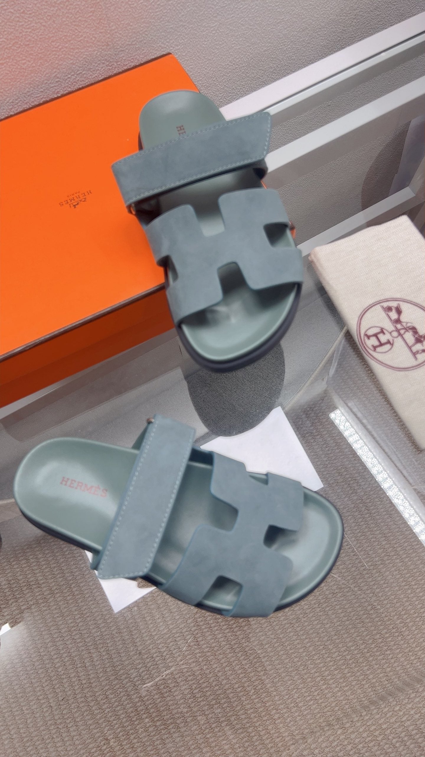 HM Chypre Sandal Clay Grey Suede 827520