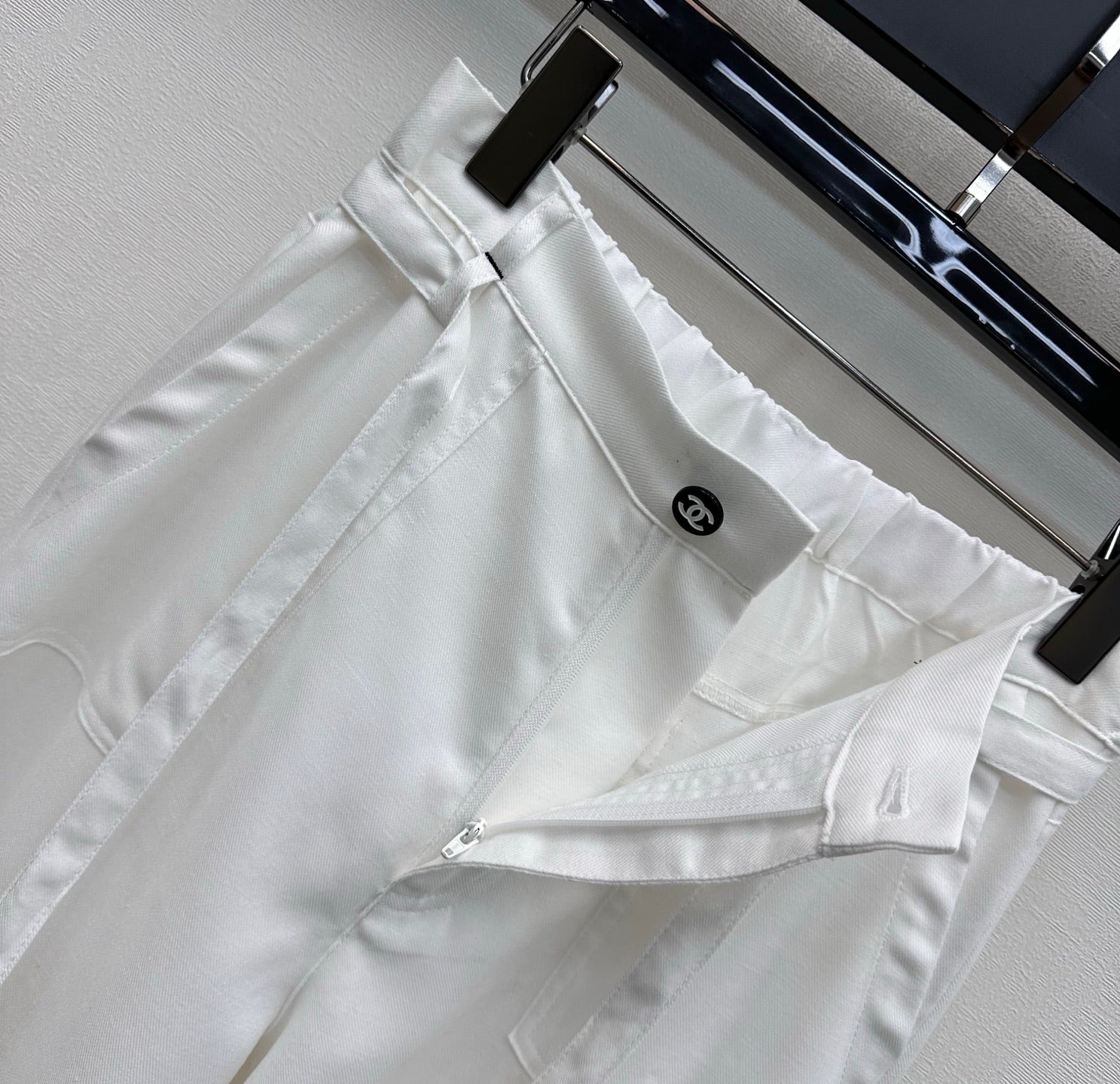 CC 26s Straight-Leg Trousers White Linen Rayon Polyester 363900
