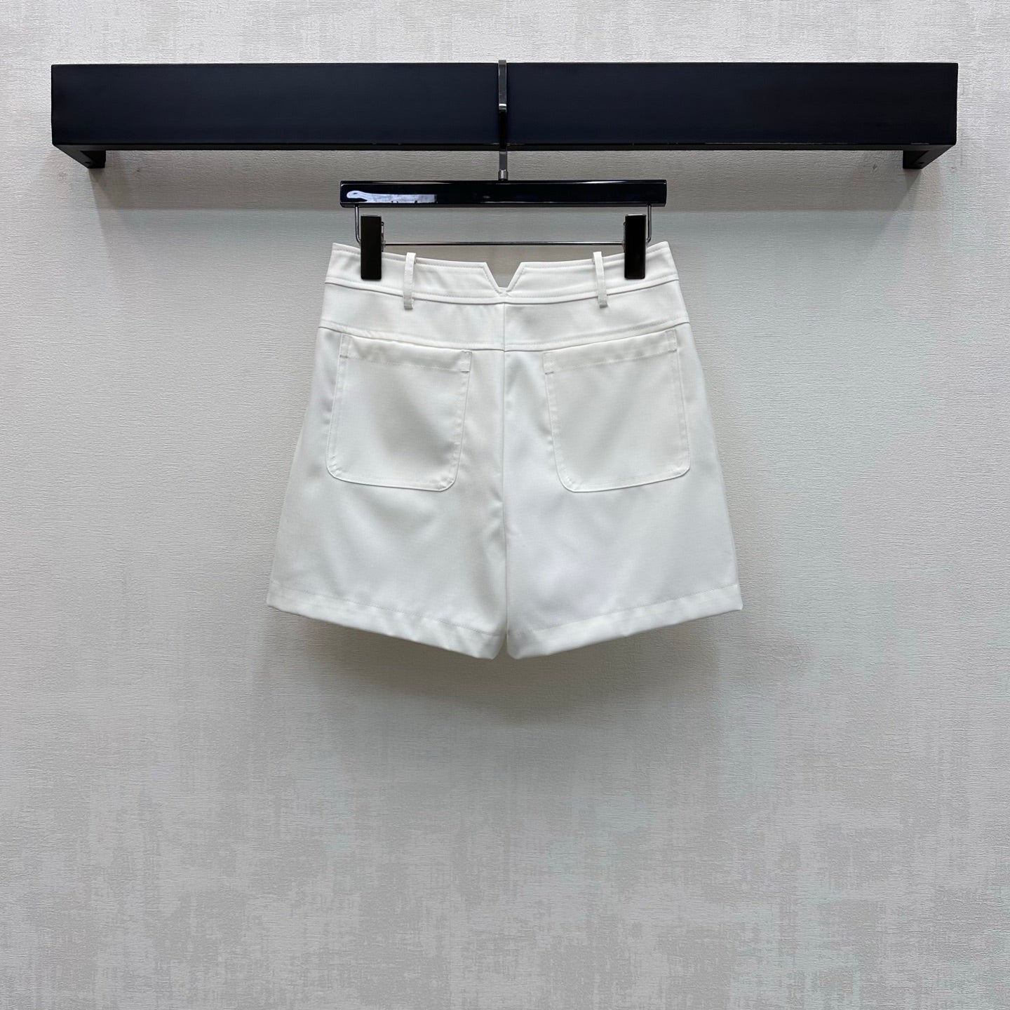 HM 26s Cropped Short White Cotton 378807