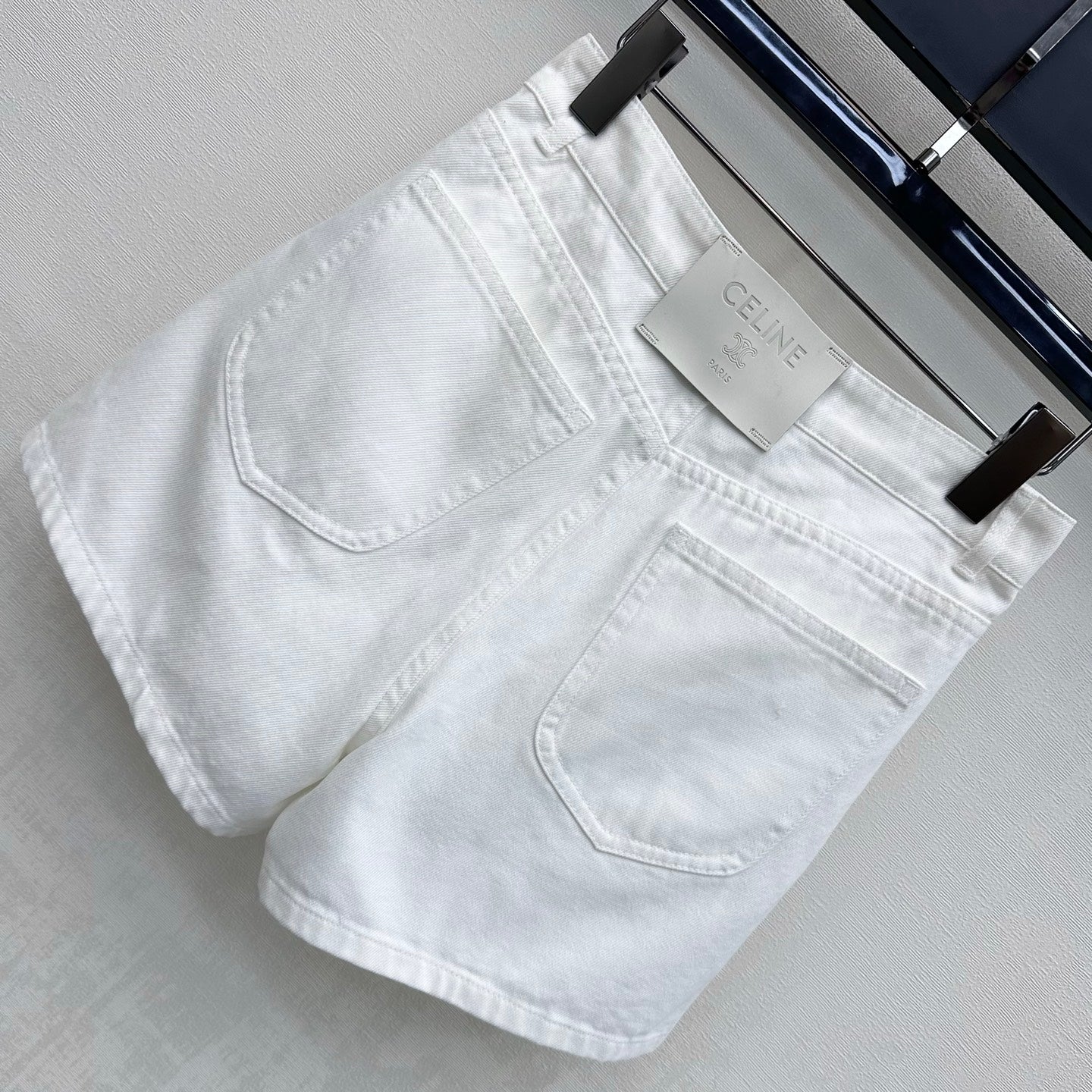 Celine 26s Boyfriend Short 002 White Cotton Twill 395456