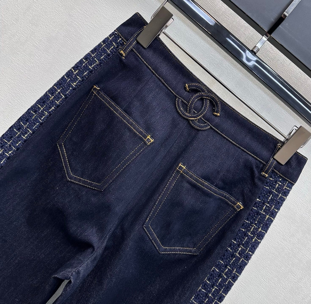 CC 26s Tweed Trim Wide Leg Jeans CC Logo Pockets Navy Blue Denim Cotton 427692