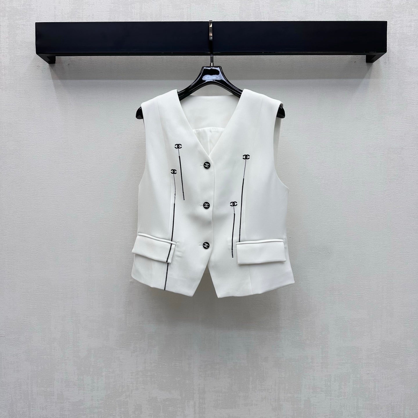 CC 26s Embroidered Vest And Trouser Suit White Polyester 422611