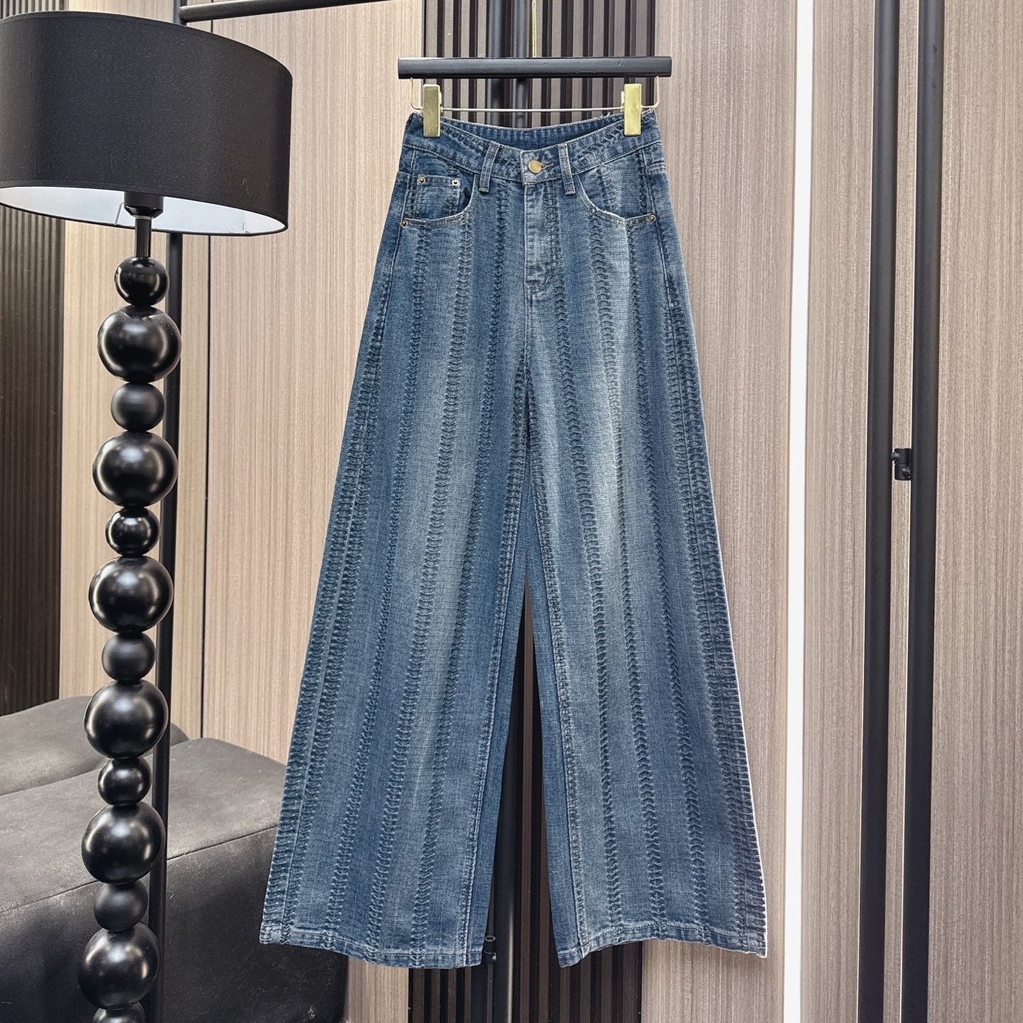 CC 26s Straight-Leg Jeans 817