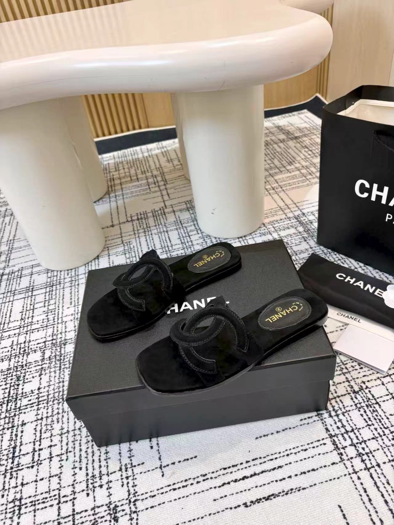 CC 26s Open-toe Sandal Black Suede 681942