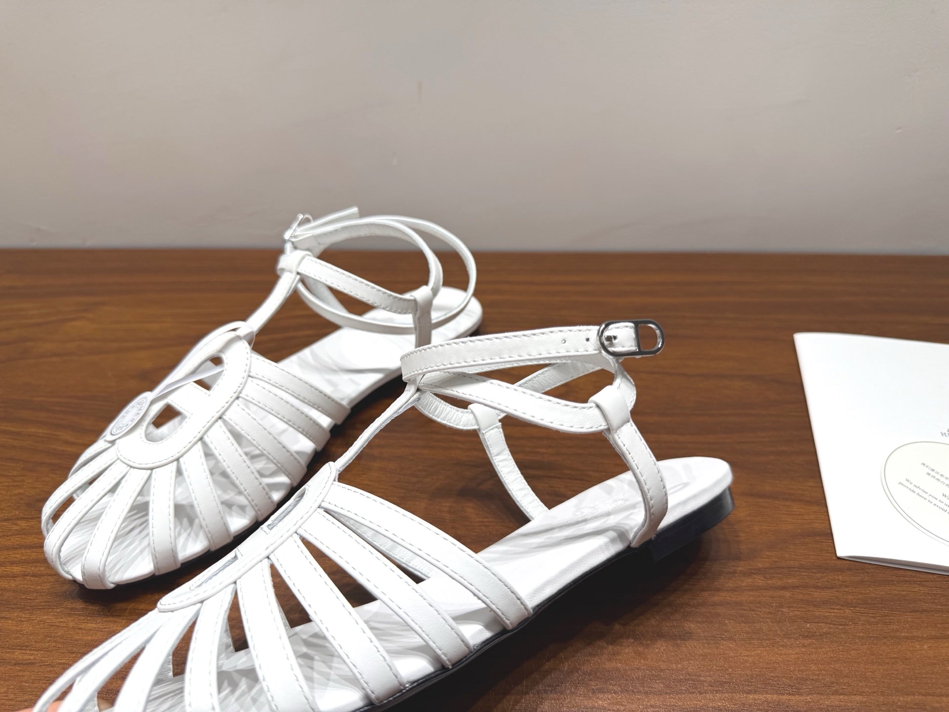 HM Nour Sandals White Leather 849482