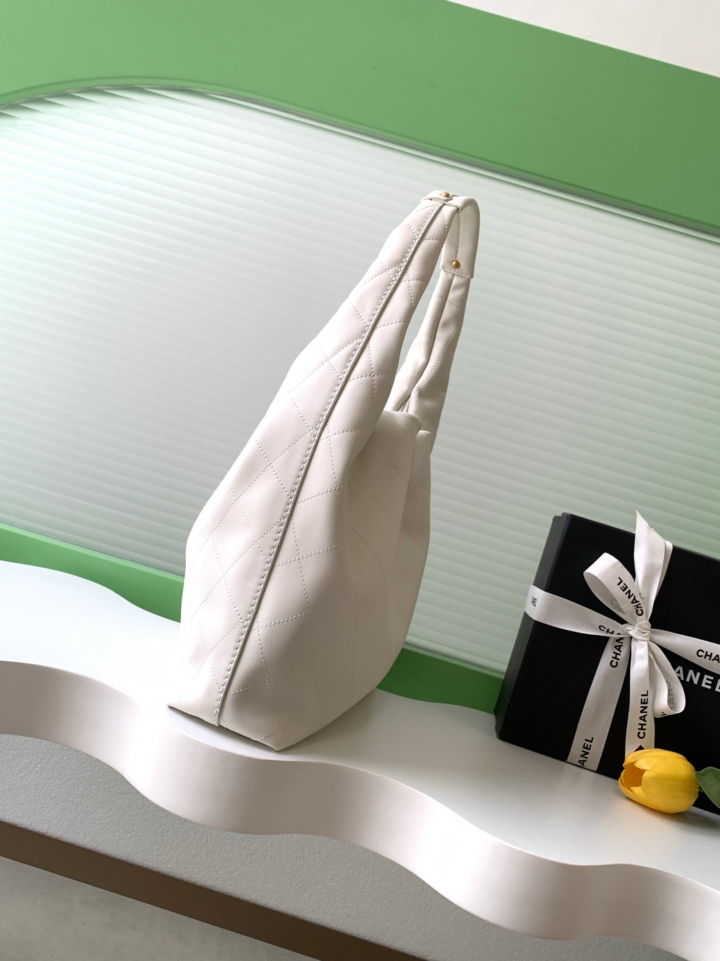CC 2025 Hobo Bag 45cm White Calfskin