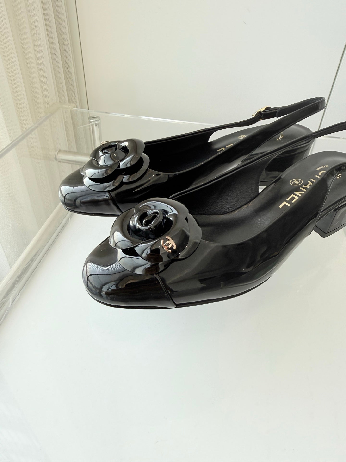CC 26s Slingback Floral 3.5cm Black Patent Leather 597414