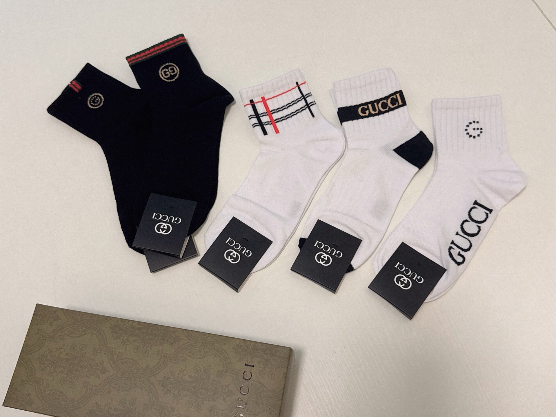 Classic Short Socks 152383 (1 BOX)