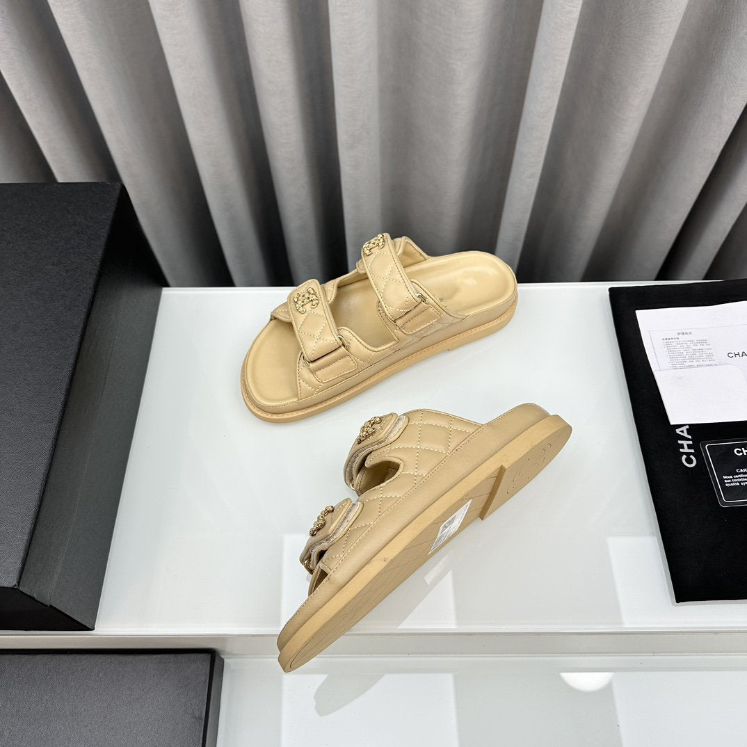 dad sandals beige lambskin mules
