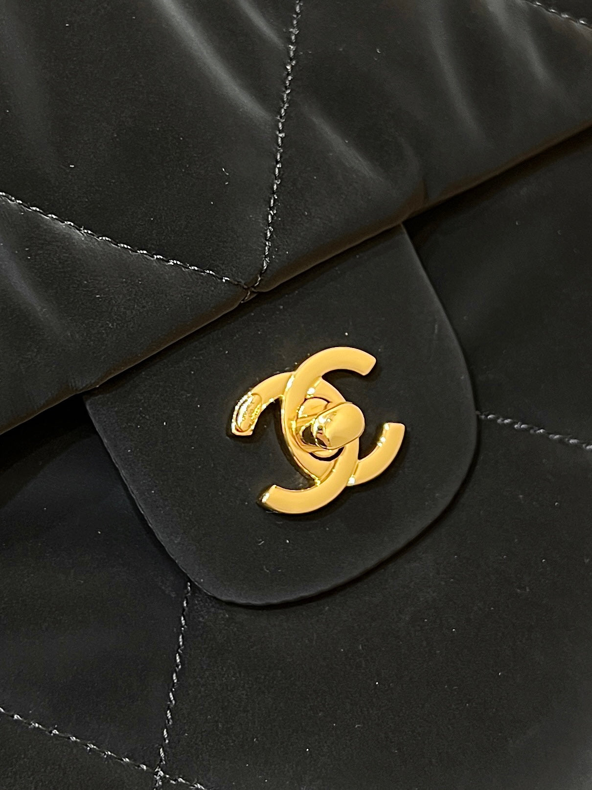 Chanel 24N Coco Neige Handbags Black Velvet 256069
