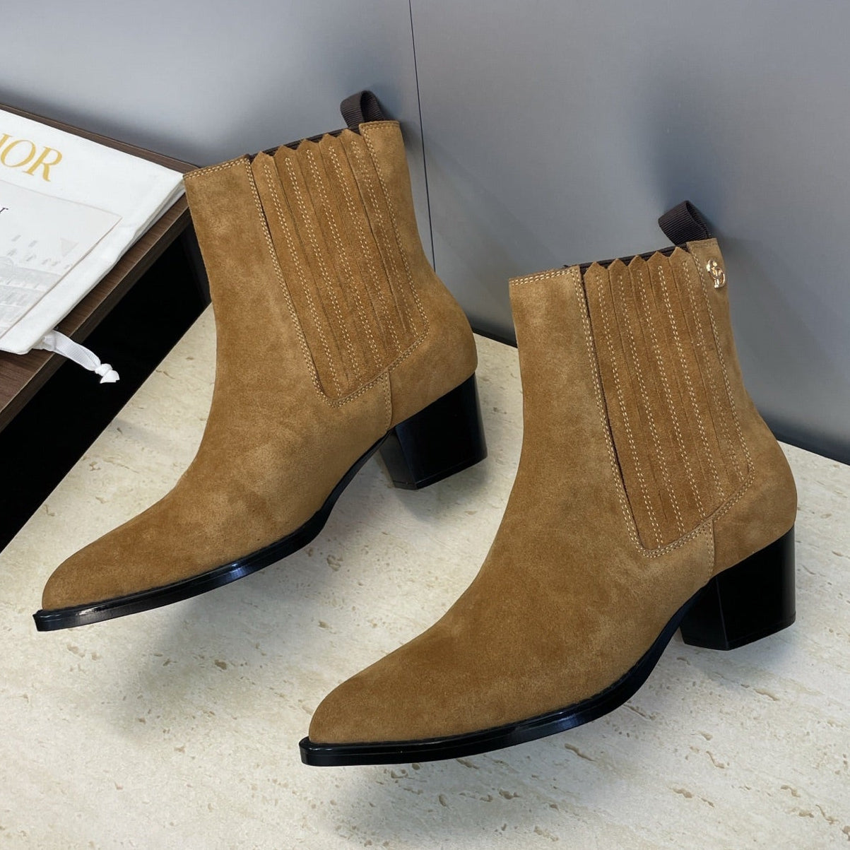 Dior 2025 D-West Chelsea Boots Brown Suede 508542