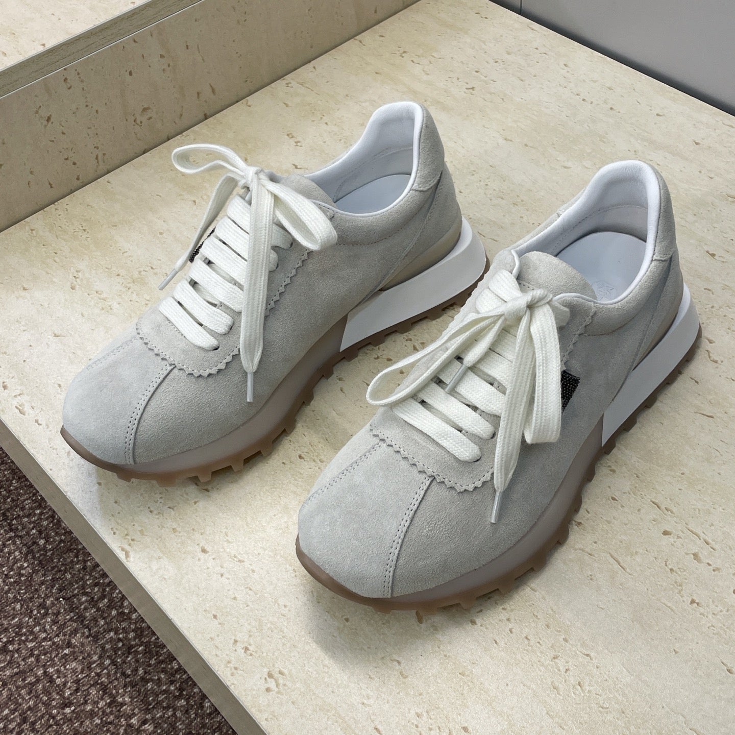 Brunello Shiny Tab Sneakers Grey Suede 607018