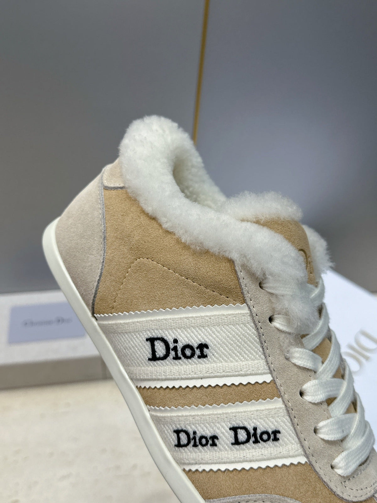 CD 26s Chrono Sneakers Grey Beige Suede Shearling 118424