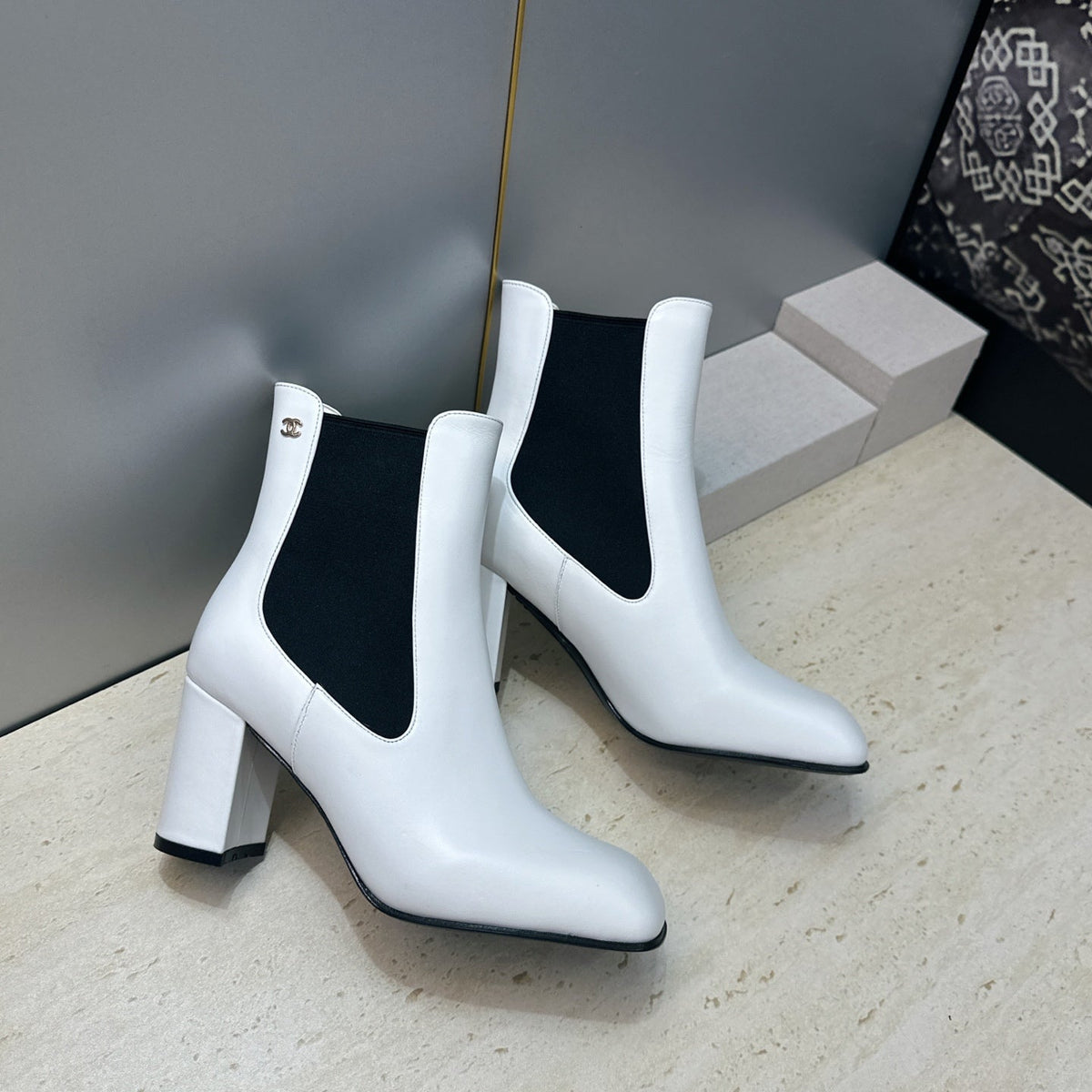CC 26S Chelsea Ankle Boots 7.5cm White Calfskin 118738