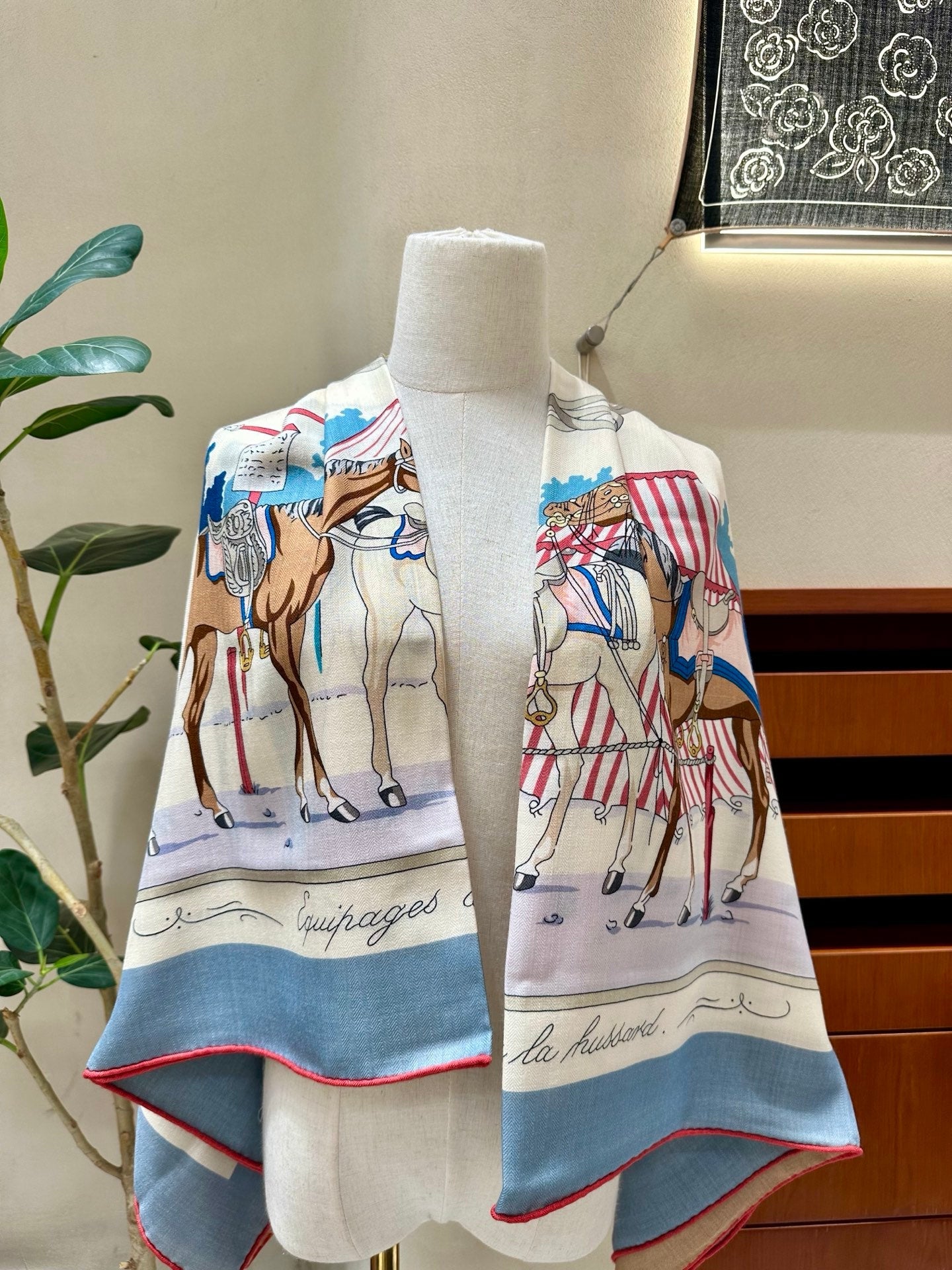 HM 26s Scarf 140 In Cashmere And Silk 216077