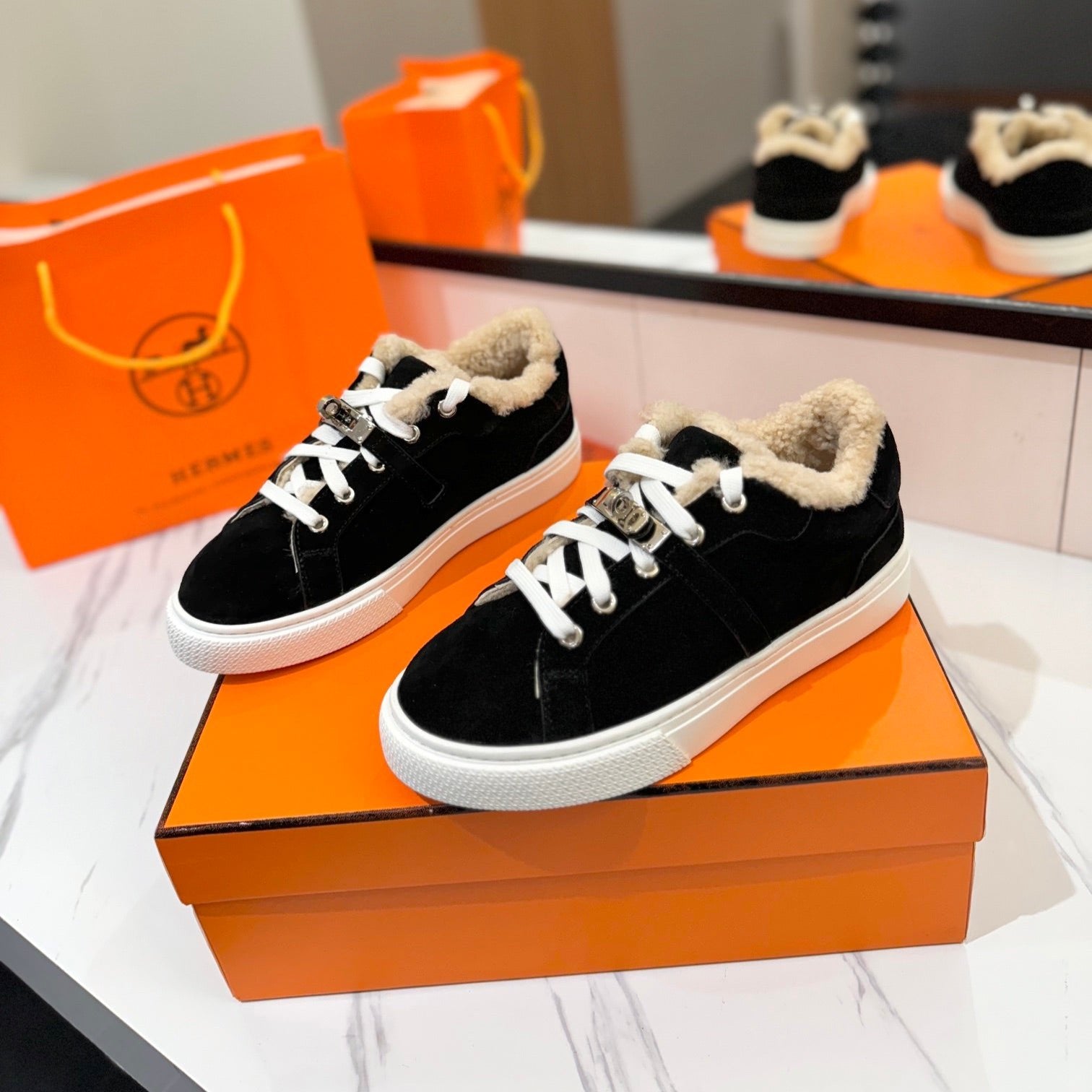 HM Day Sneaker Black With Wool Lining Suede 983044